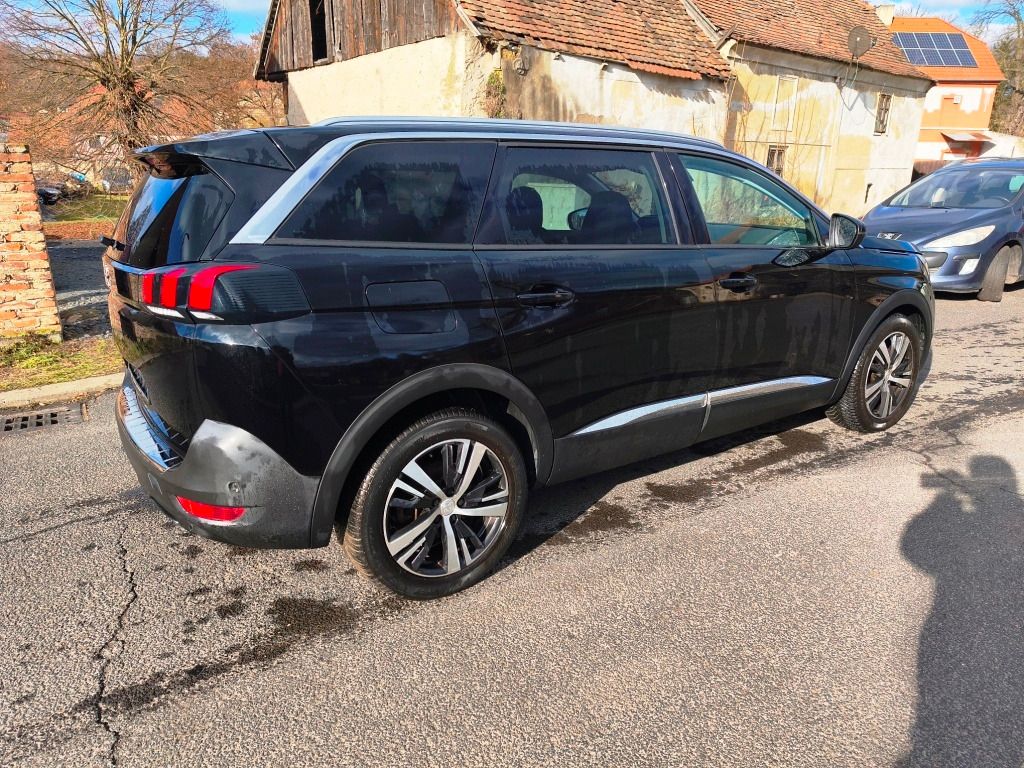 Peugeot 5008, 2,0HDi+MANUÁL+ZÁRUKA KM - fotka 6