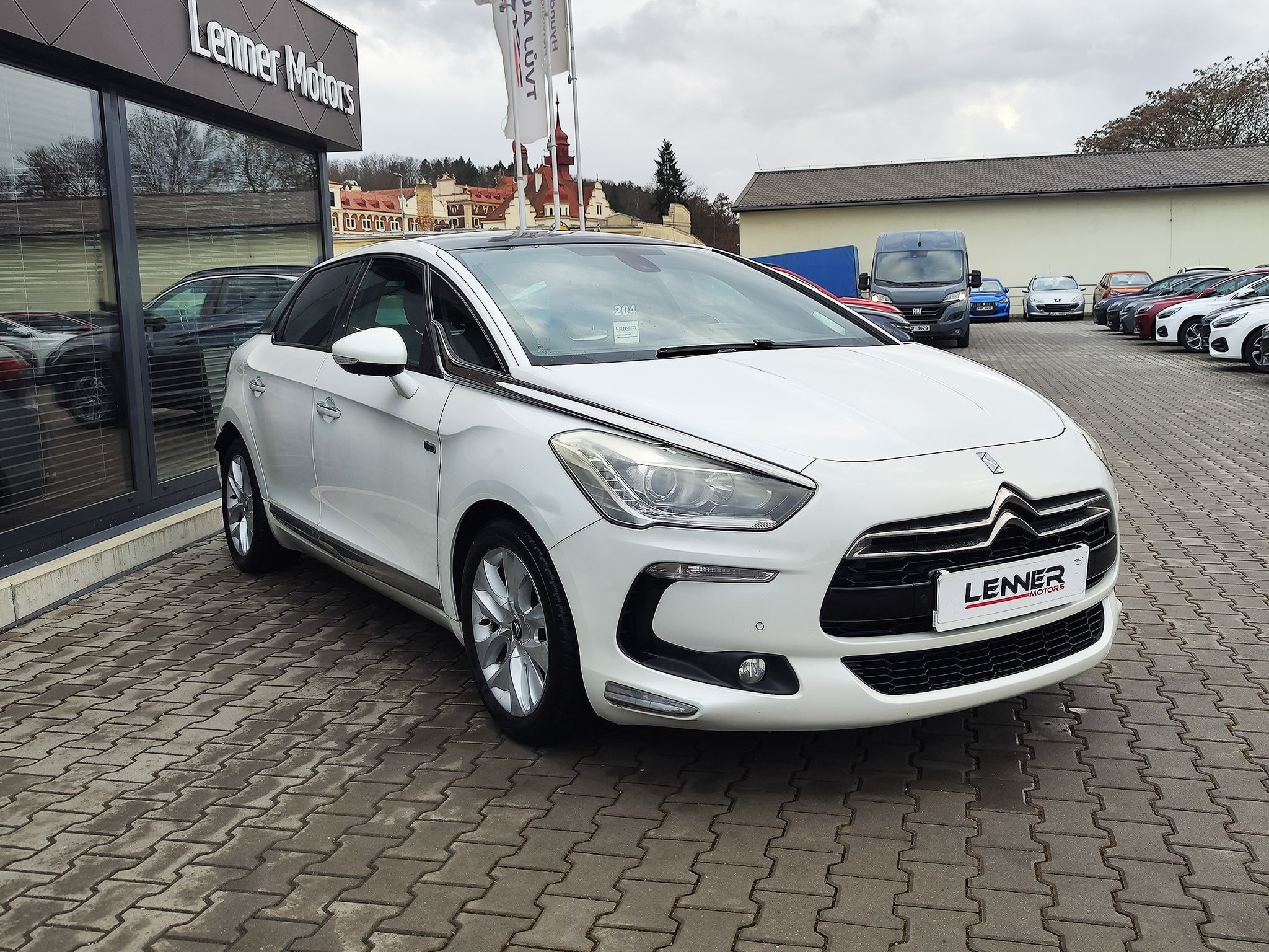 Citroën DS5, 2.0 HDI/120kW hybrid4 Panorama - fotka 3