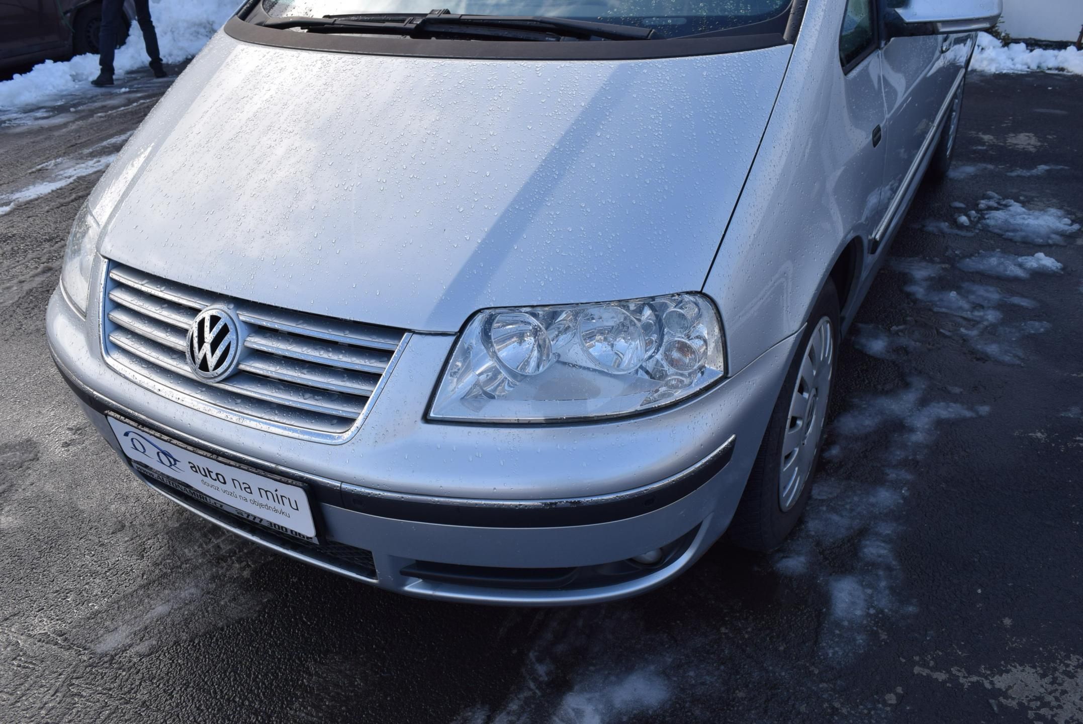 Volkswagen Sharan, 1.8T 110kw 7MÍST TAŽNÉ VÝHŘEVY - fotka 2