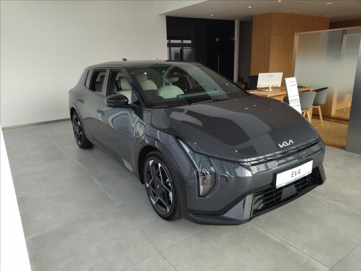 Kia EV4, GT-LINE 150 KW + 81,4 kWh - fotka 3
