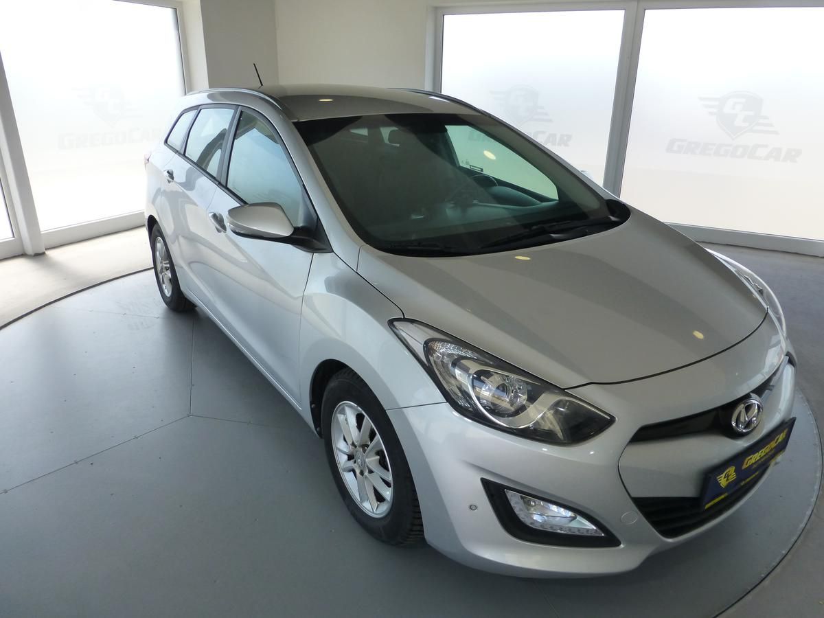 Hyundai i30, 1,6CRDI*ALU*KLIMA*VYHŘ.SED** - fotka 3