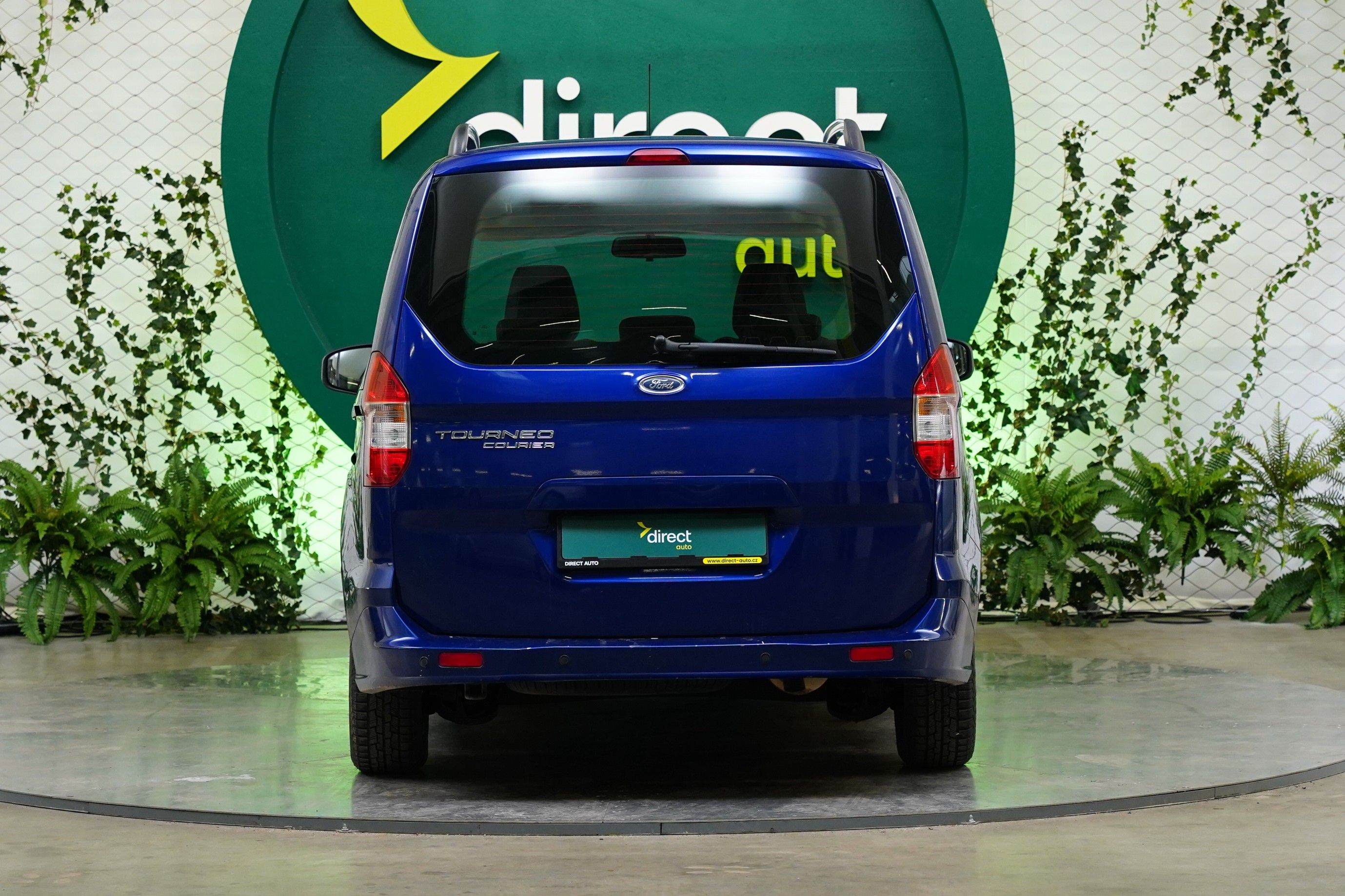 Ford Tourneo Courier, 1.5 TDCI 70 kW Trend - fotka 6
