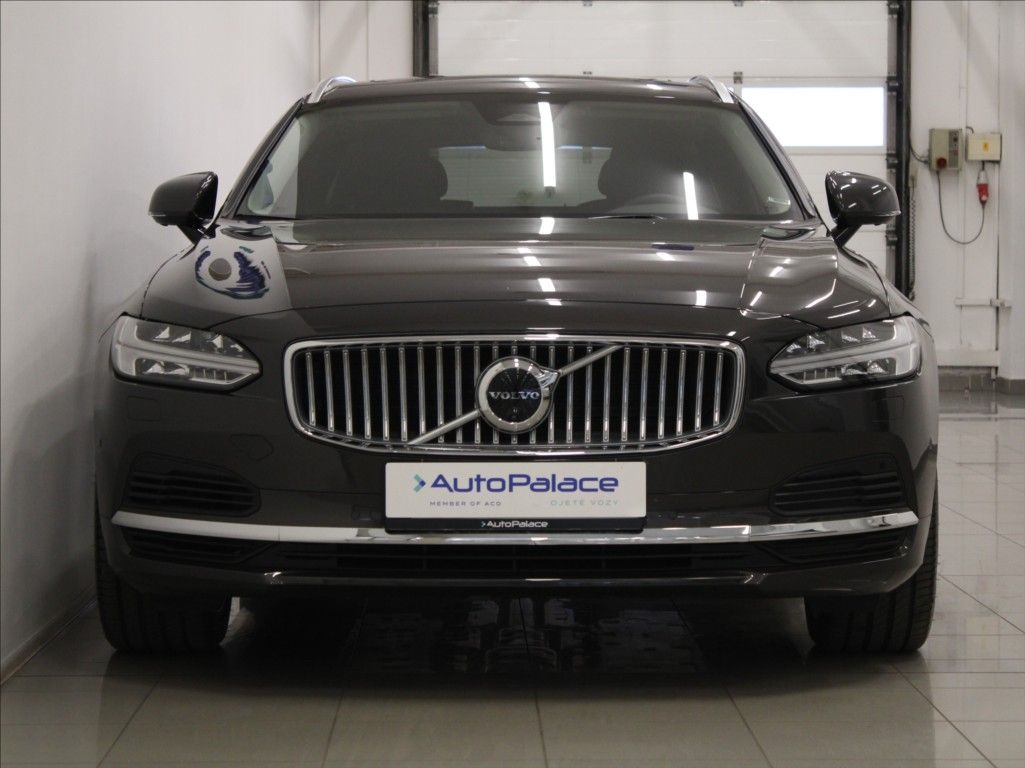 Volvo V90, 2,0 T6 AWD PLUS Bright PANO, - fotka 2