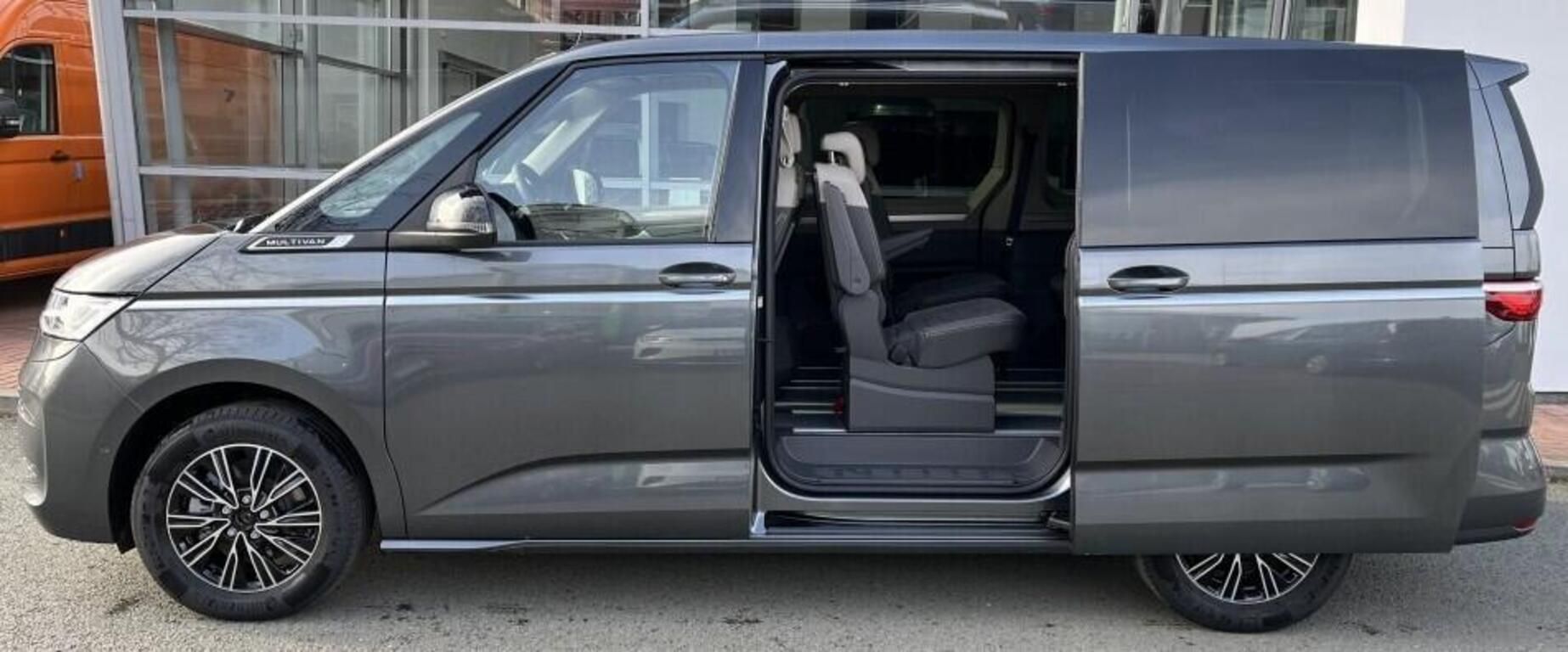 Volkswagen Multivan, Long Style 2,0 TDI 110 kW - fotka 3