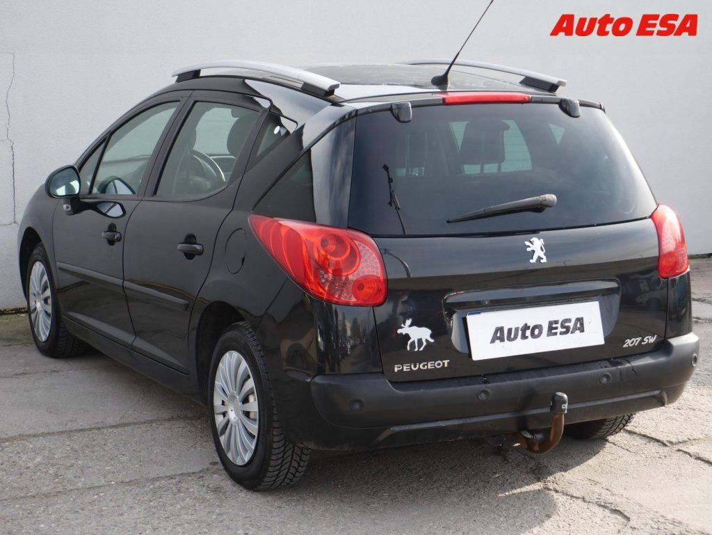 Peugeot 207, 1.6i,AC,TZ - fotka 4