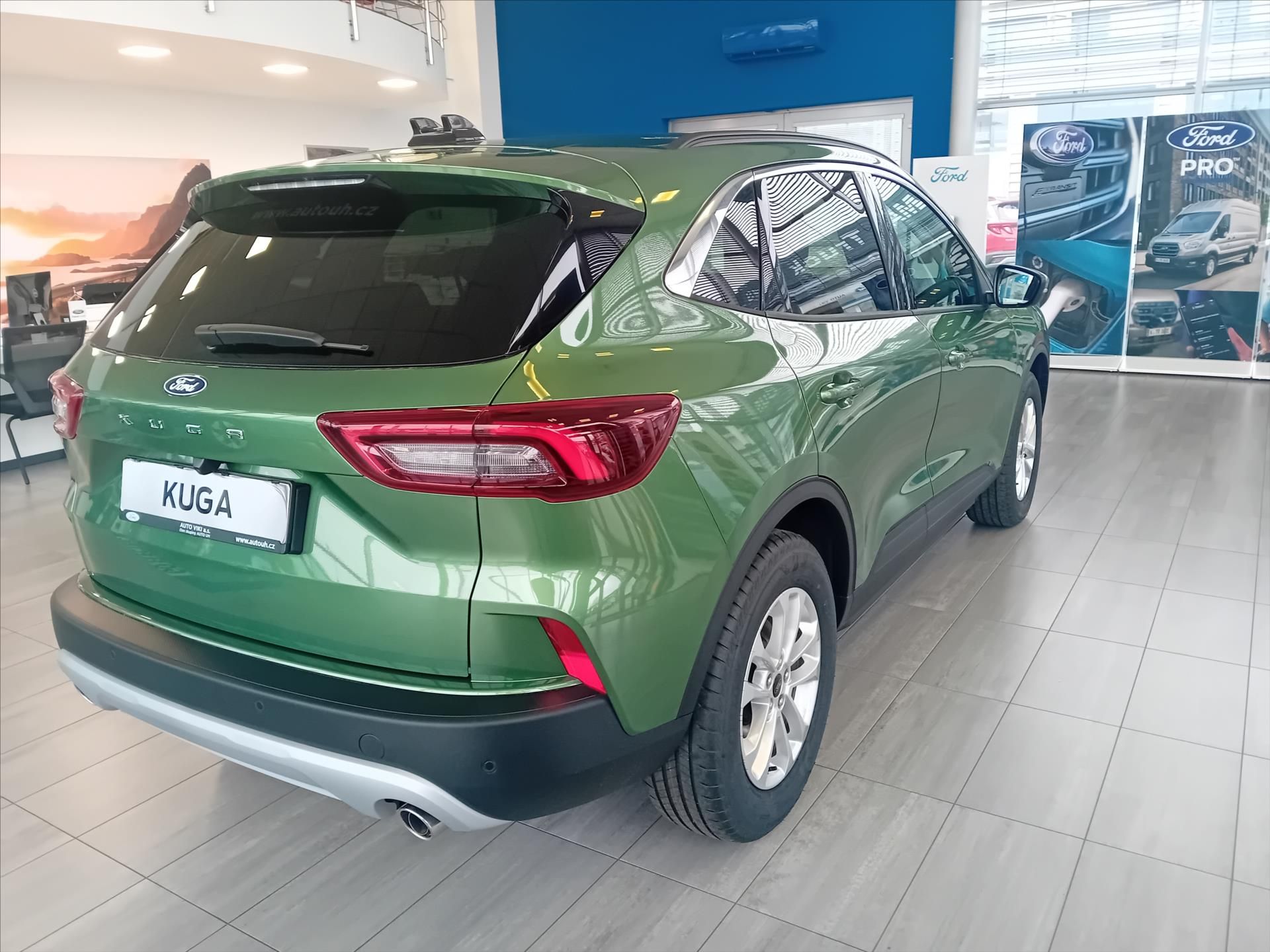 Ford Kuga, 1,5 EcoBoost 110kW  Titanium - fotka 4