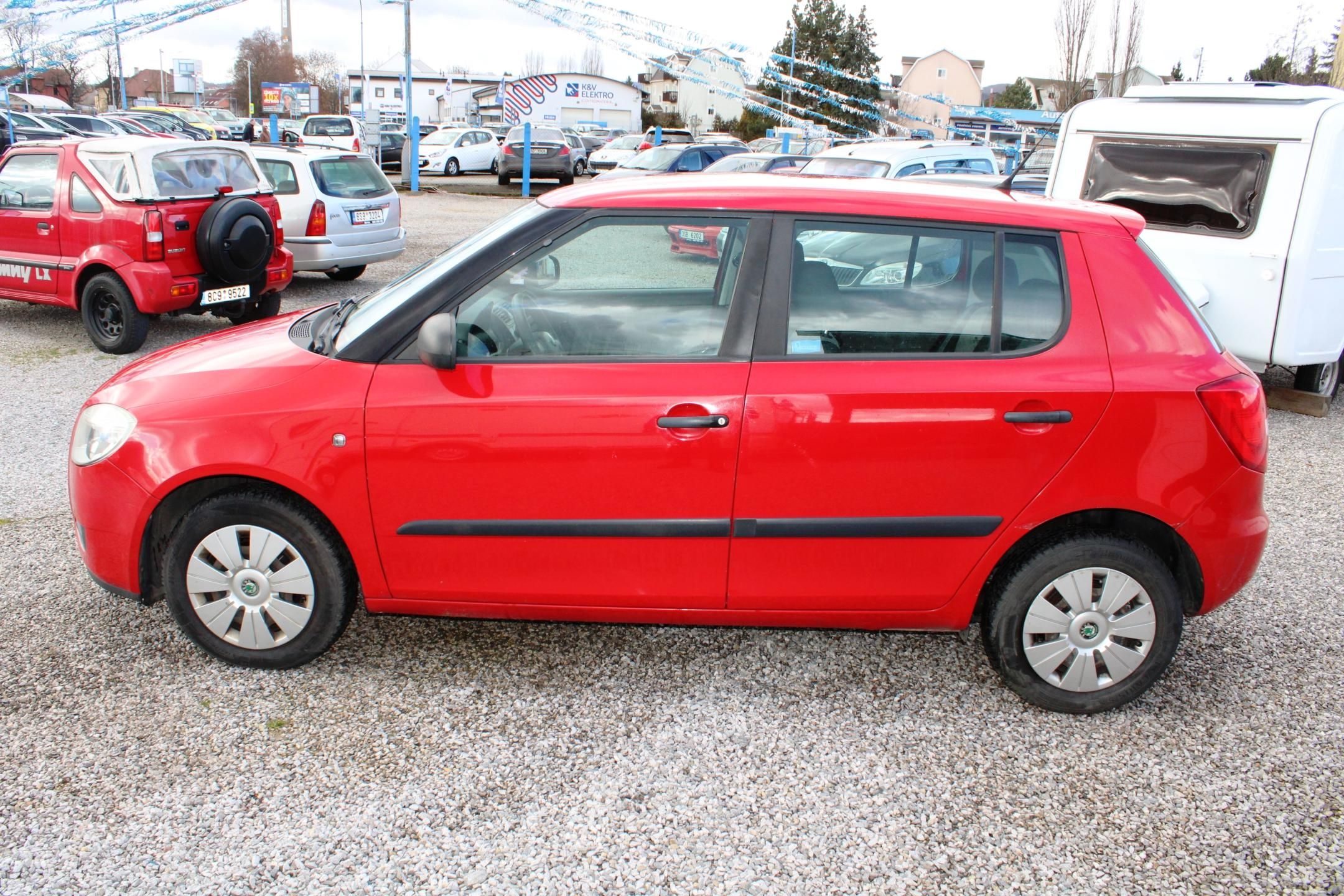 Škoda Fabia, 1,2i KLIMA ABS SERVO RÁDIO CD - fotka 4