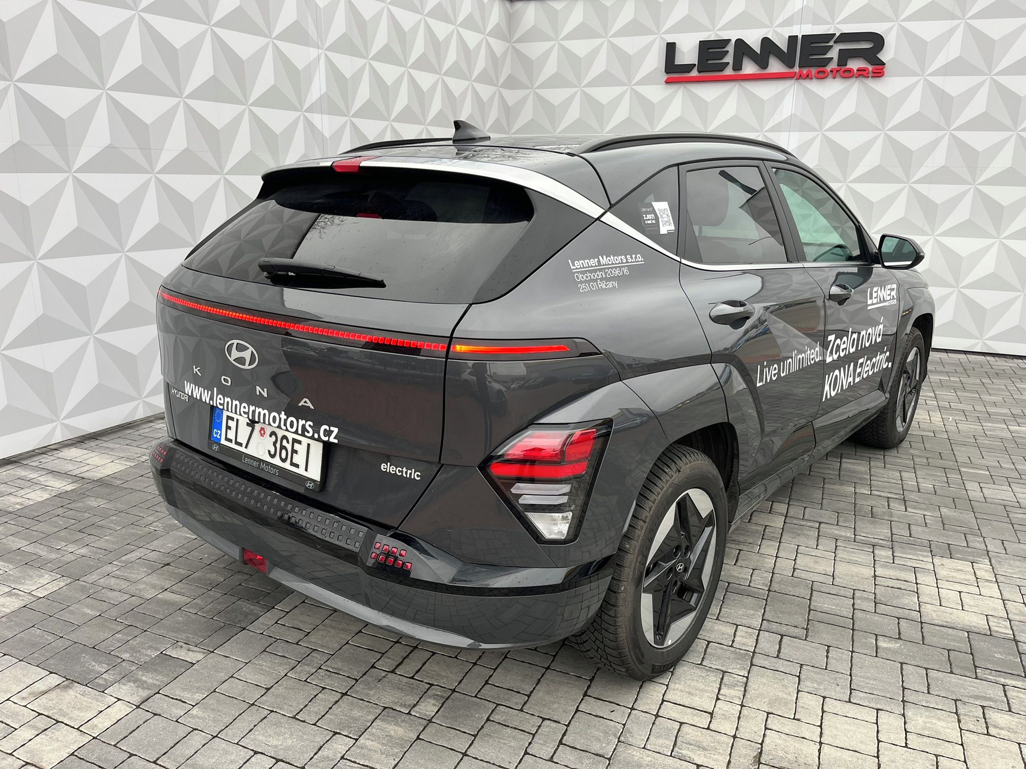 Hyundai Kona, EV 64,8kWh CZECH EDITION - fotka 6