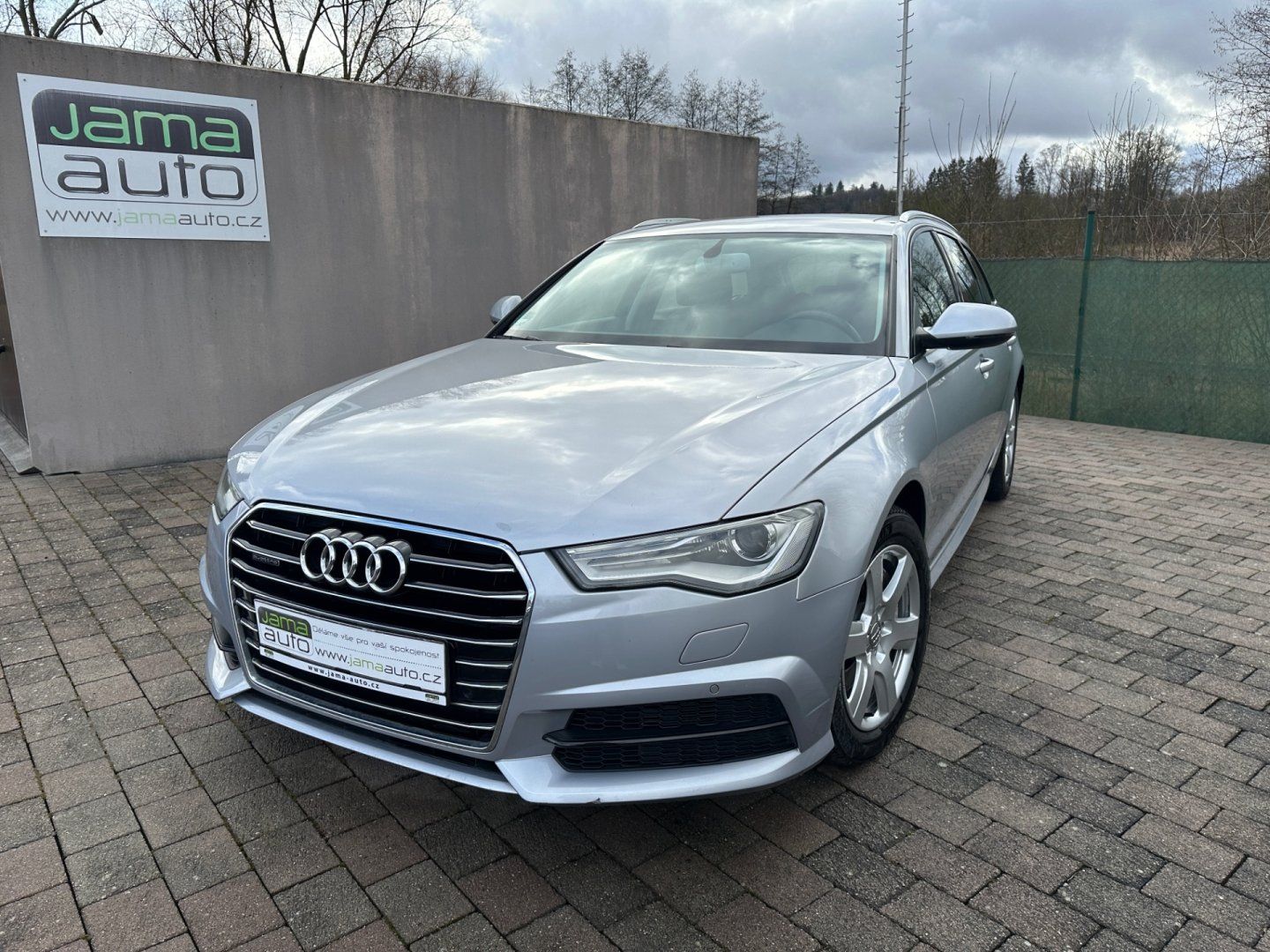 Audi A6 Avant, 3,0TDI 160kW QUATTRO NAVIGACE - fotka 2