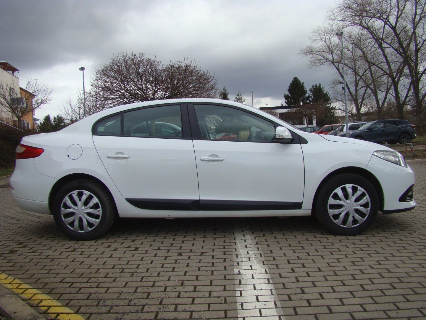Renault Fluence, 1.6i 16v KLIMA - fotka 3