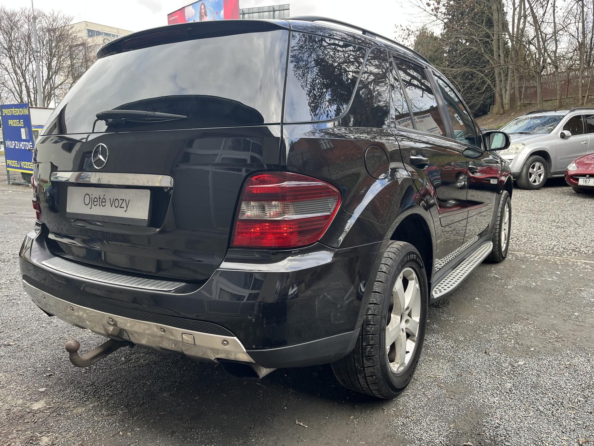 Mercedes-Benz Třídy M, 350 CDi 165Kw 4MATIC EDITION! - fotka 5