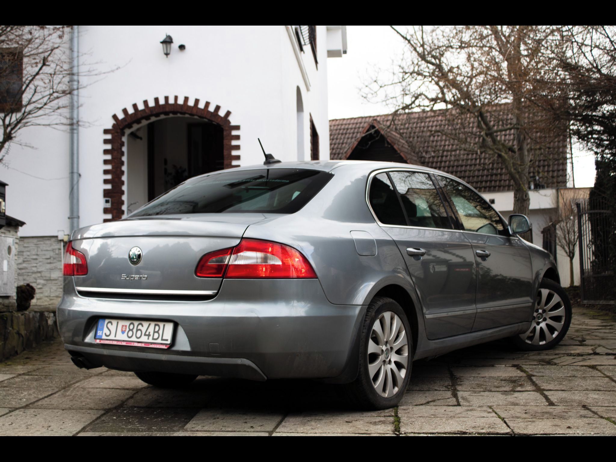 Škoda Superb - fotka 5