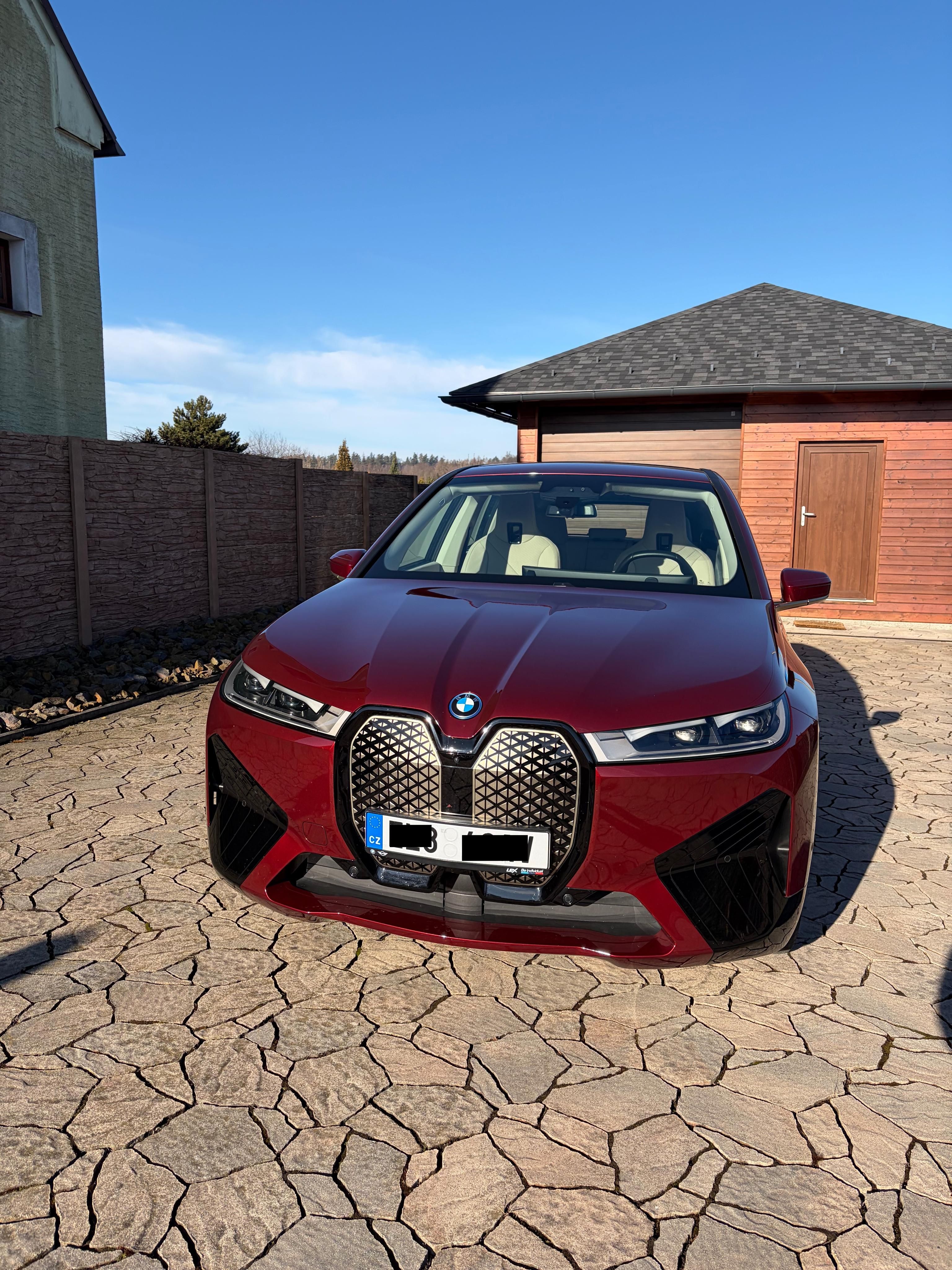 BMW iX, BMW iX xDrive50 - fotka 2