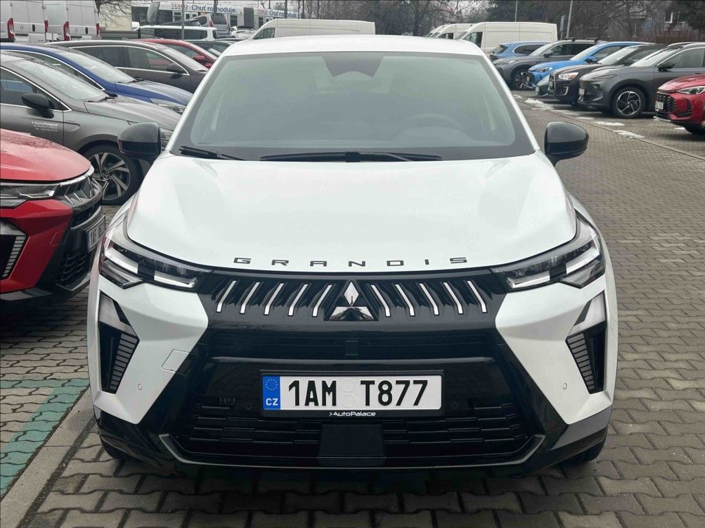 Mitsubishi Grandis, 1.3 7DCT M-HYBRID  INTENSE+ - fotka 2