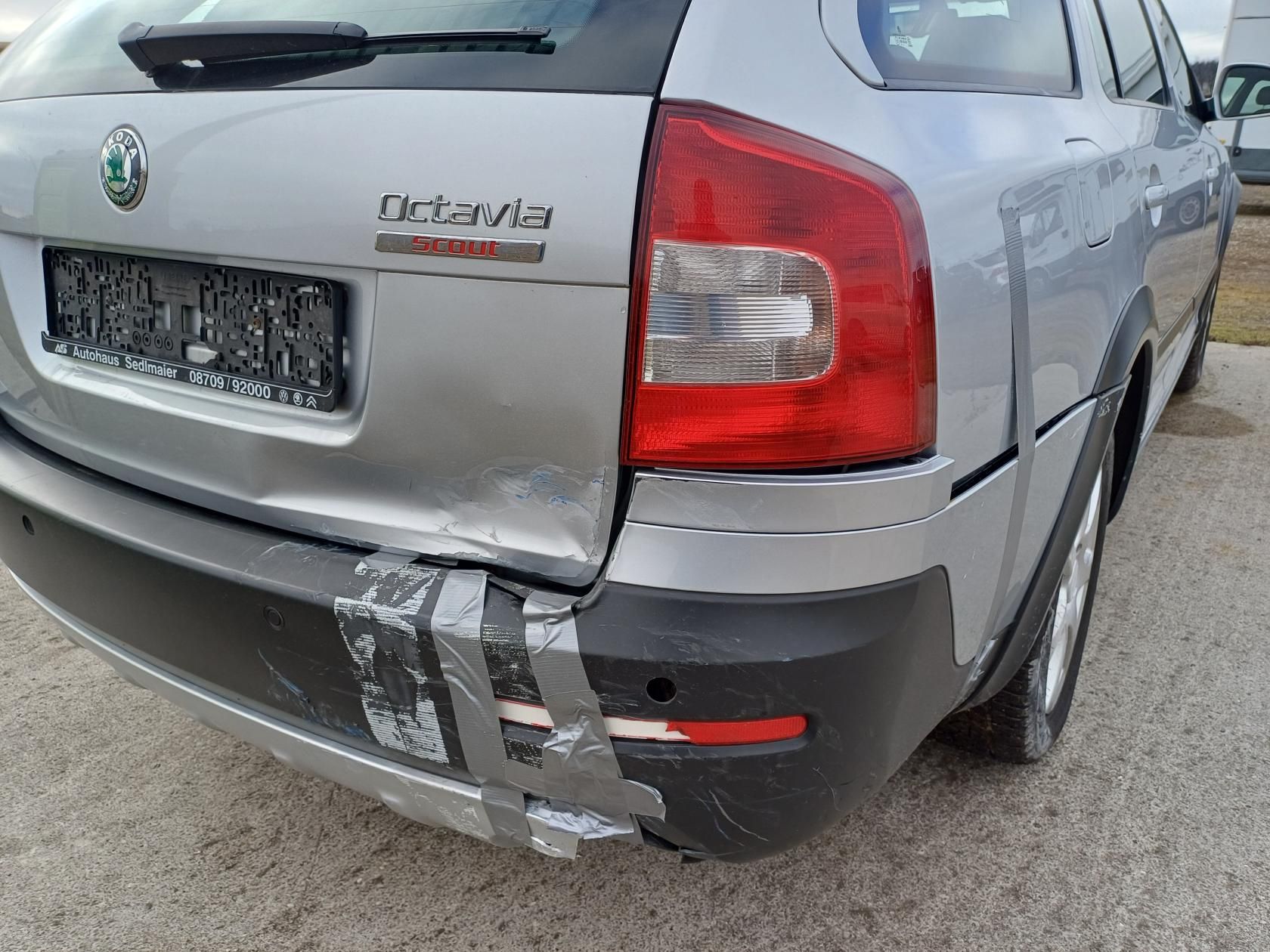 Škoda Octavia, Scout 2.0Tdi 103KW 4x4 Xenon - fotka 5