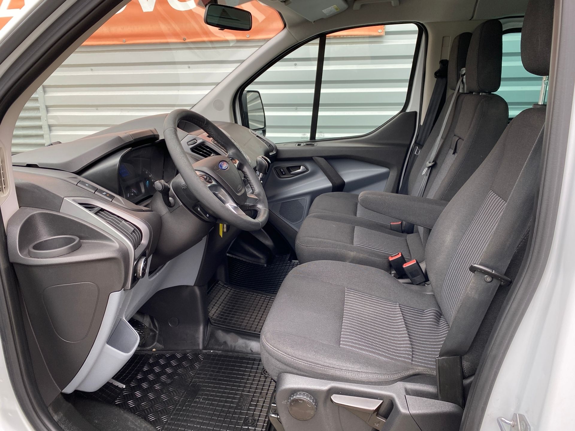 Ford Transit, 2.2 TDCi 92kW 9Míst L2 - fotka 5