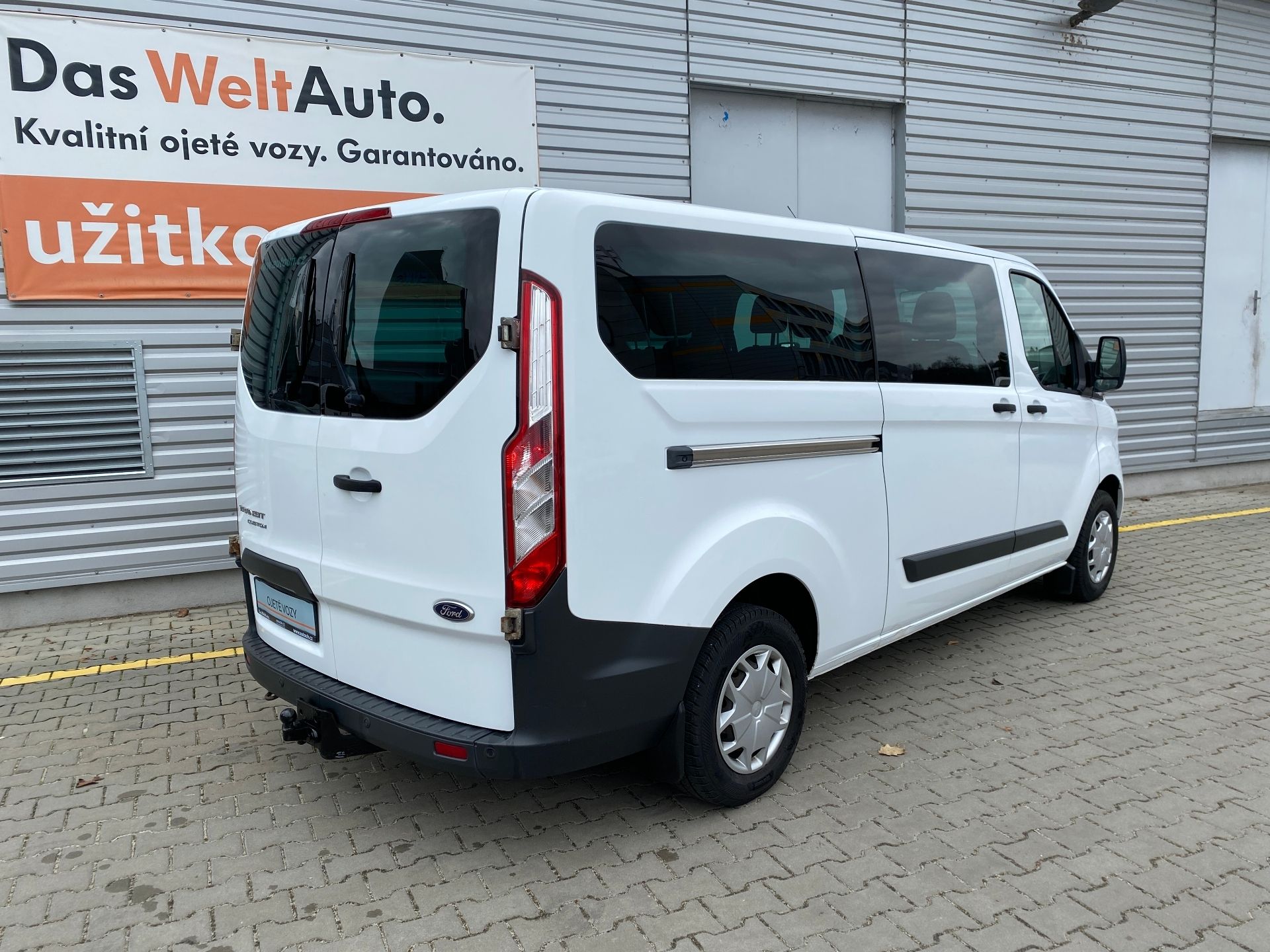 Ford Transit, 2.2 TDCi 92kW 9Míst L2 - fotka 2
