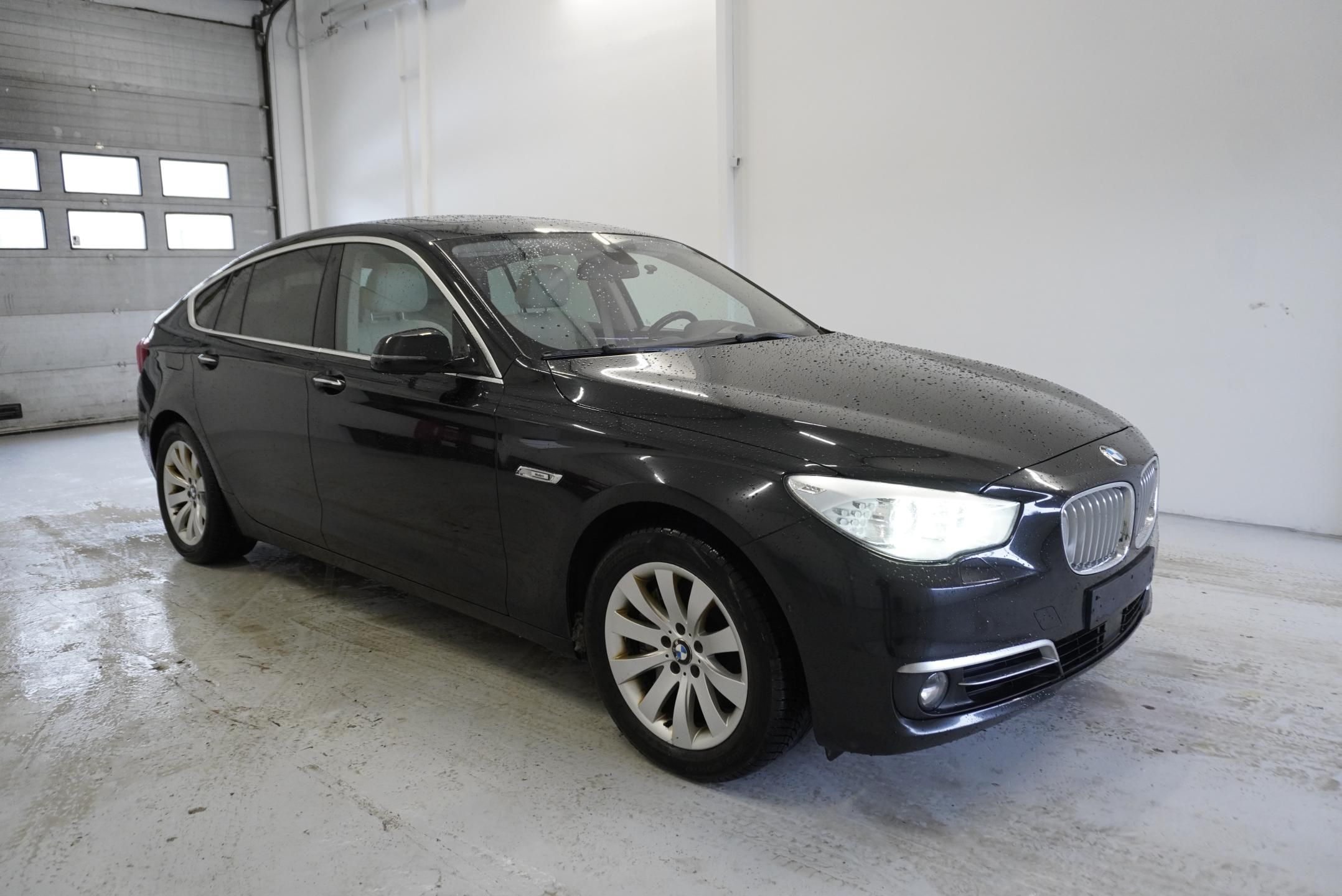 BMW Řada 5, 530D 190kW GRANTURISMO XDRIVE - fotka 4