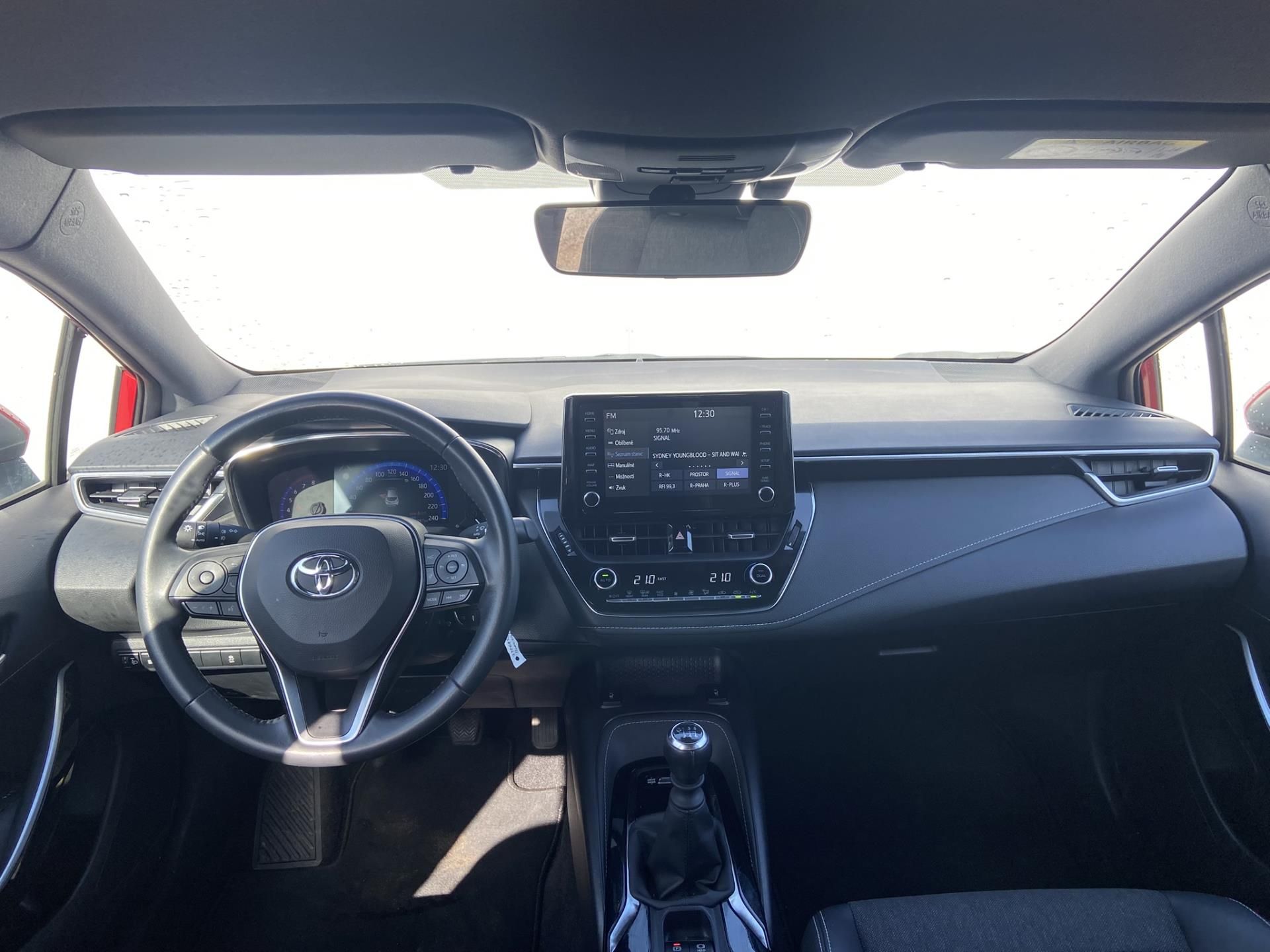 Toyota Corolla, 1.2 TURBO 85kW Style TECH - fotka 5