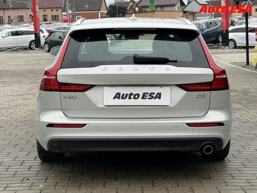 Volvo V60, 2.0 D,AT,navi,LED - fotka 5