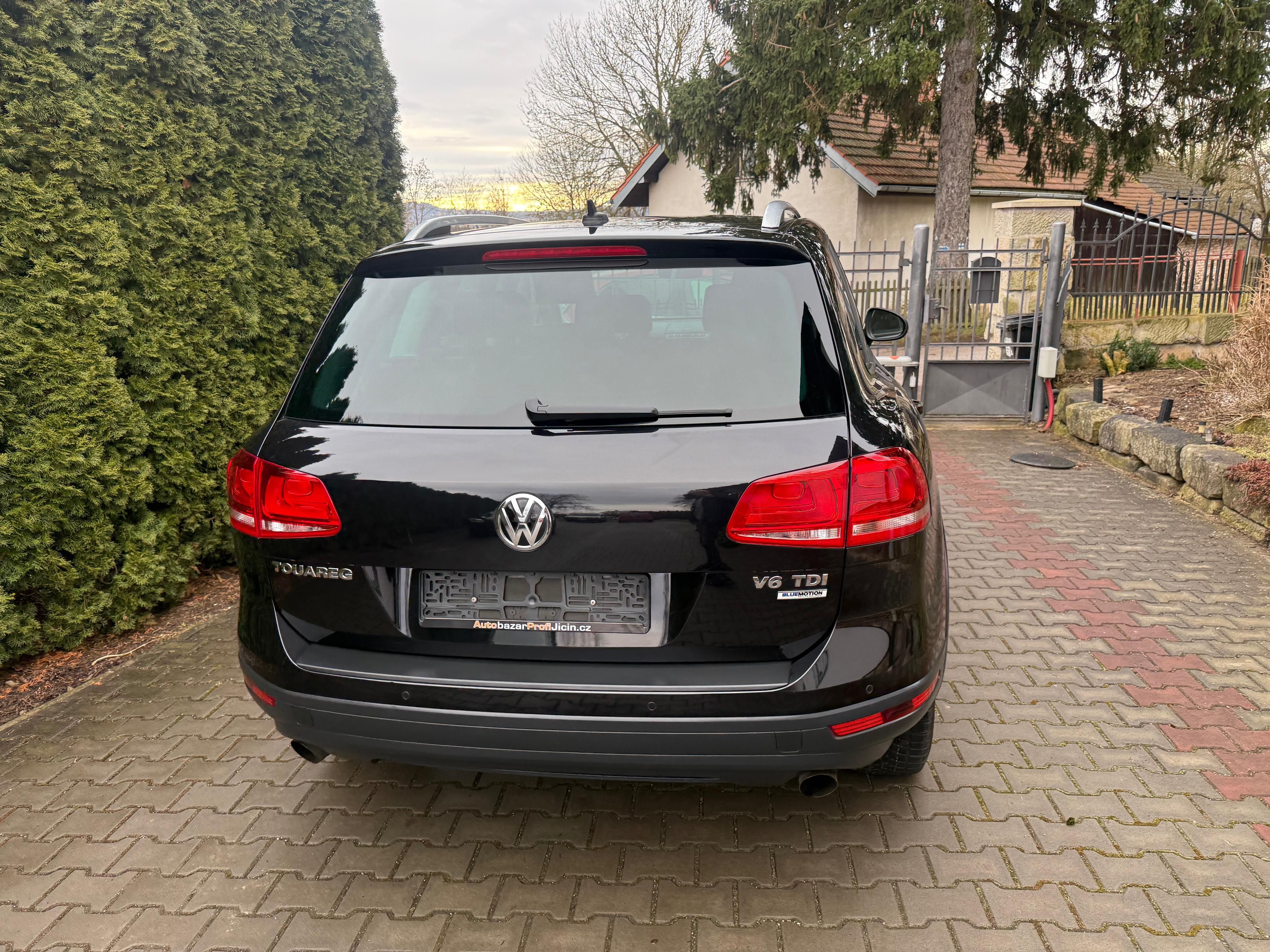 Volkswagen Touareg, 3,0TDi 150kw, 4x4 Tažné kůže - fotka 5