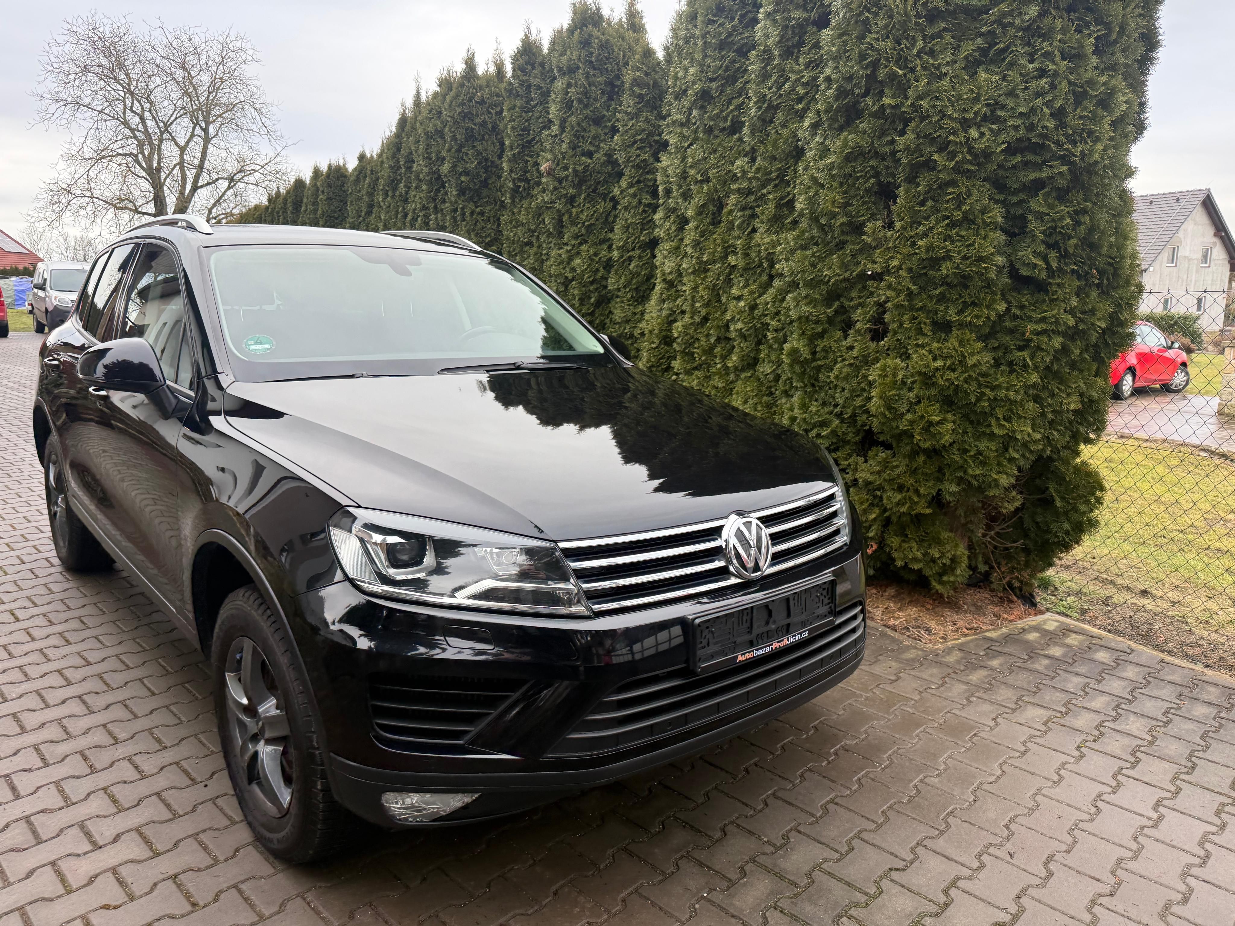Volkswagen Touareg, 3,0TDi 150kw, 4x4 Tažné kůže - fotka 3