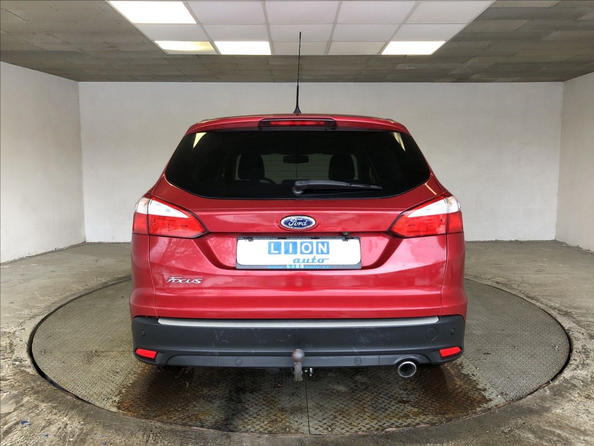 Ford Focus, 2,0 TDCI - fotka 6