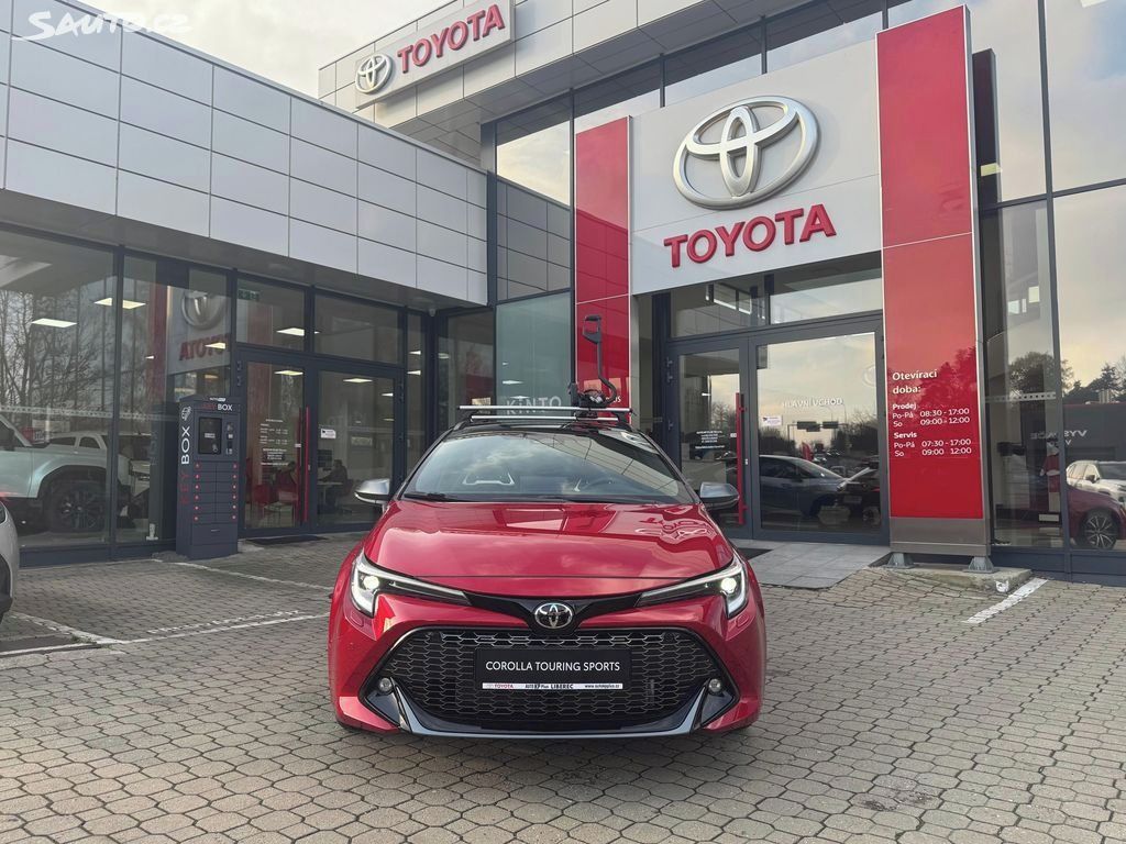 Toyota Corolla, 1,8 HEV 140k TS GR Sport - fotka 2