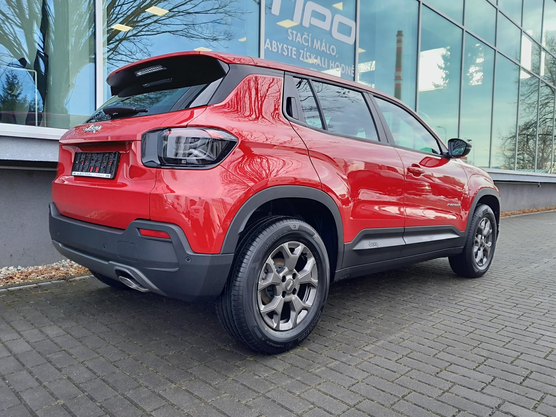 Jeep Avenger, Longitude 1,2 100PS manuál - fotka 3