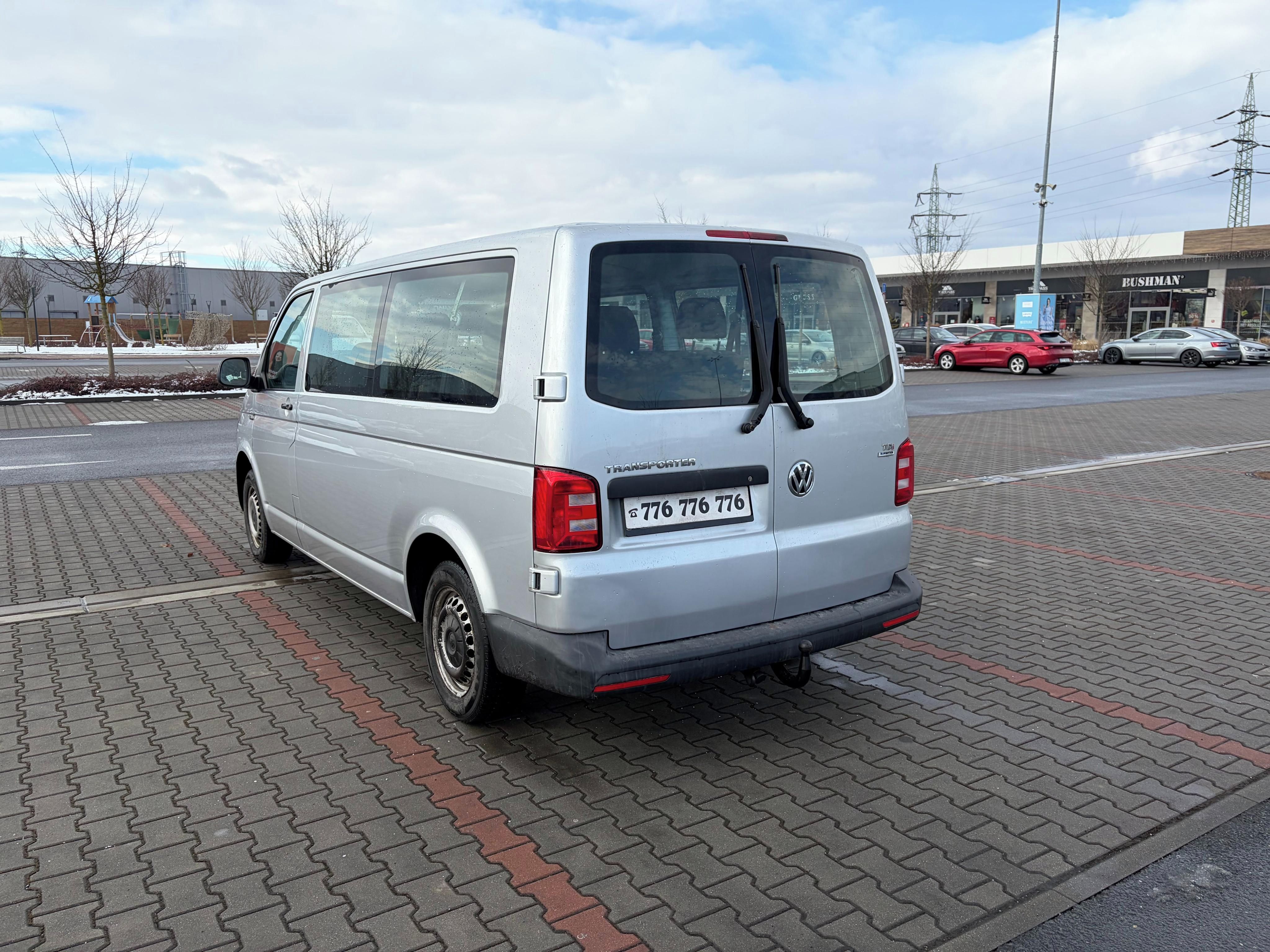 Volkswagen Transporter, 2.0 TDi 1.maj.ČR 9míst long - fotka 5