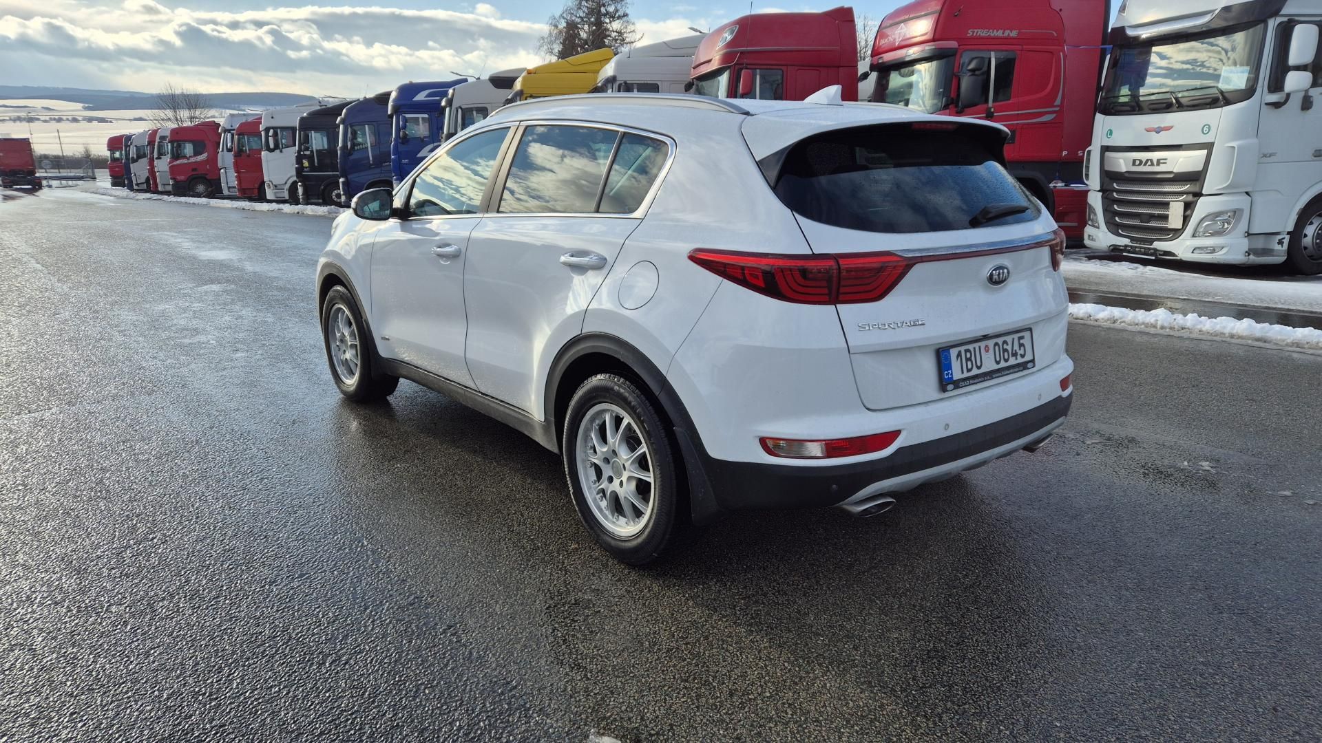 Kia Sportage, SPORTAGE 1,6 i 130 kW - fotka 4