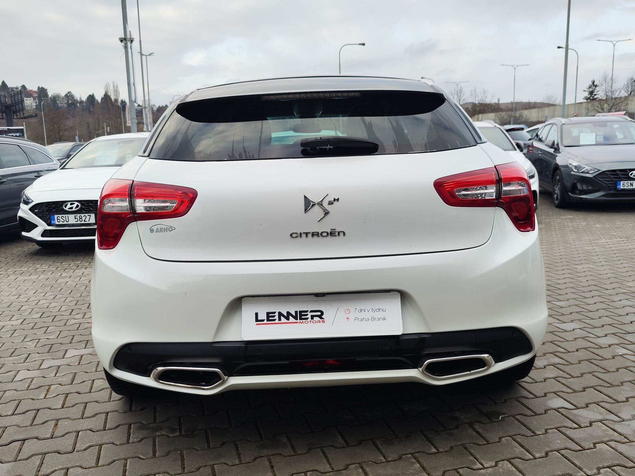 Citroën DS5, 2.0 HDI/120kW hybrid4 Panorama - fotka 6