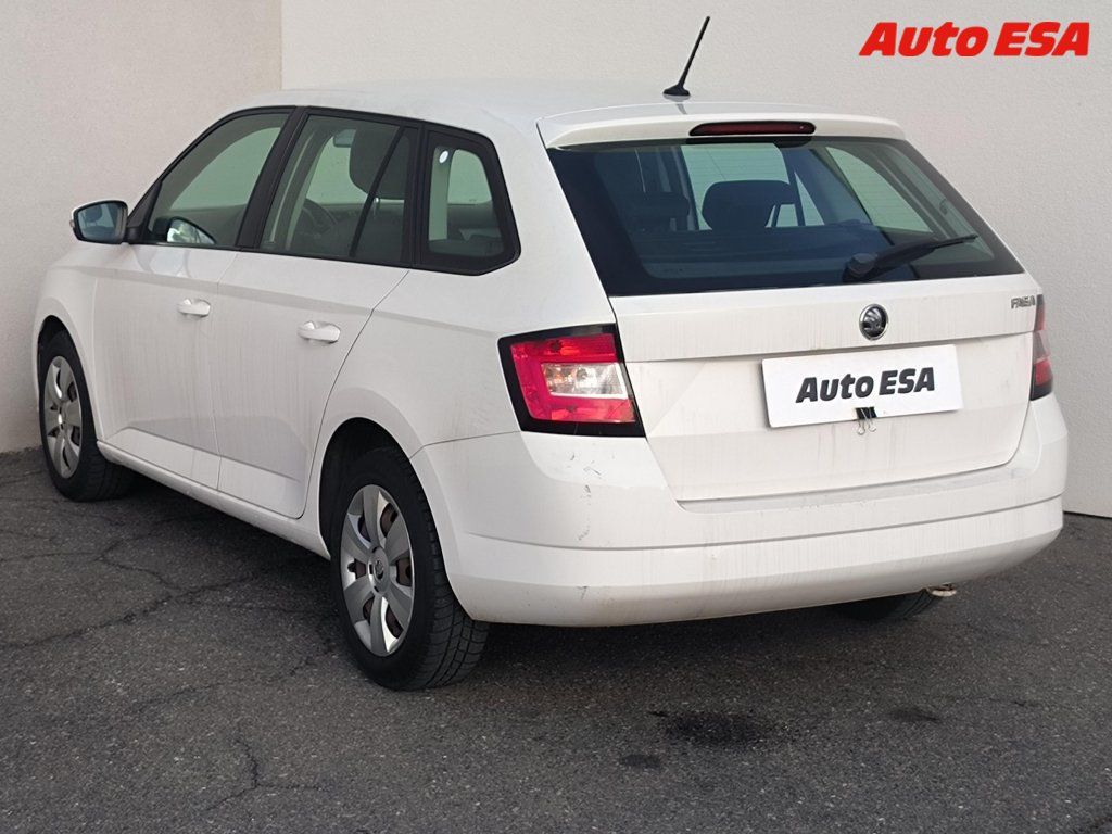 Škoda Fabia, 1.4TDi,ČR,AC,temp - fotka 6