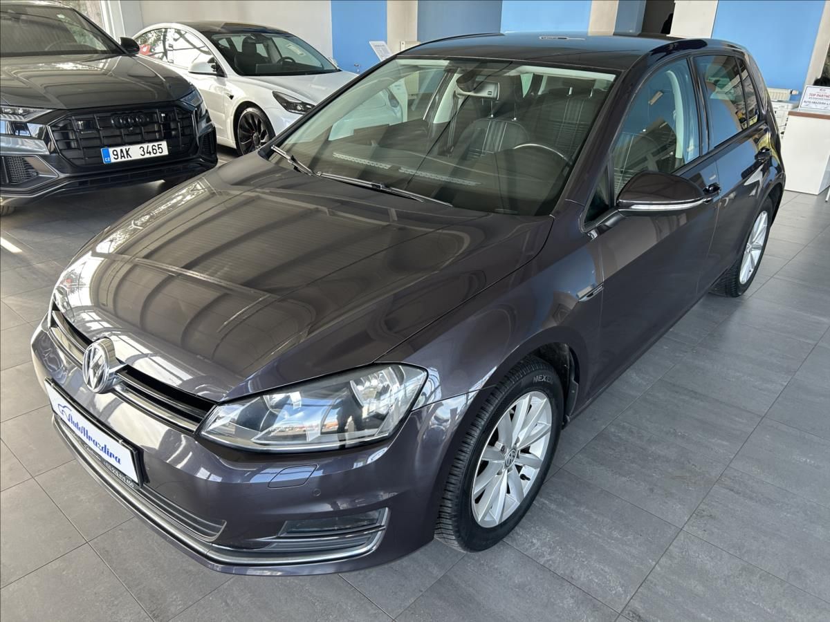 Volkswagen Golf, 1,2   TSI,LOUNGE,SERVISKA,2.MA - fotka 3