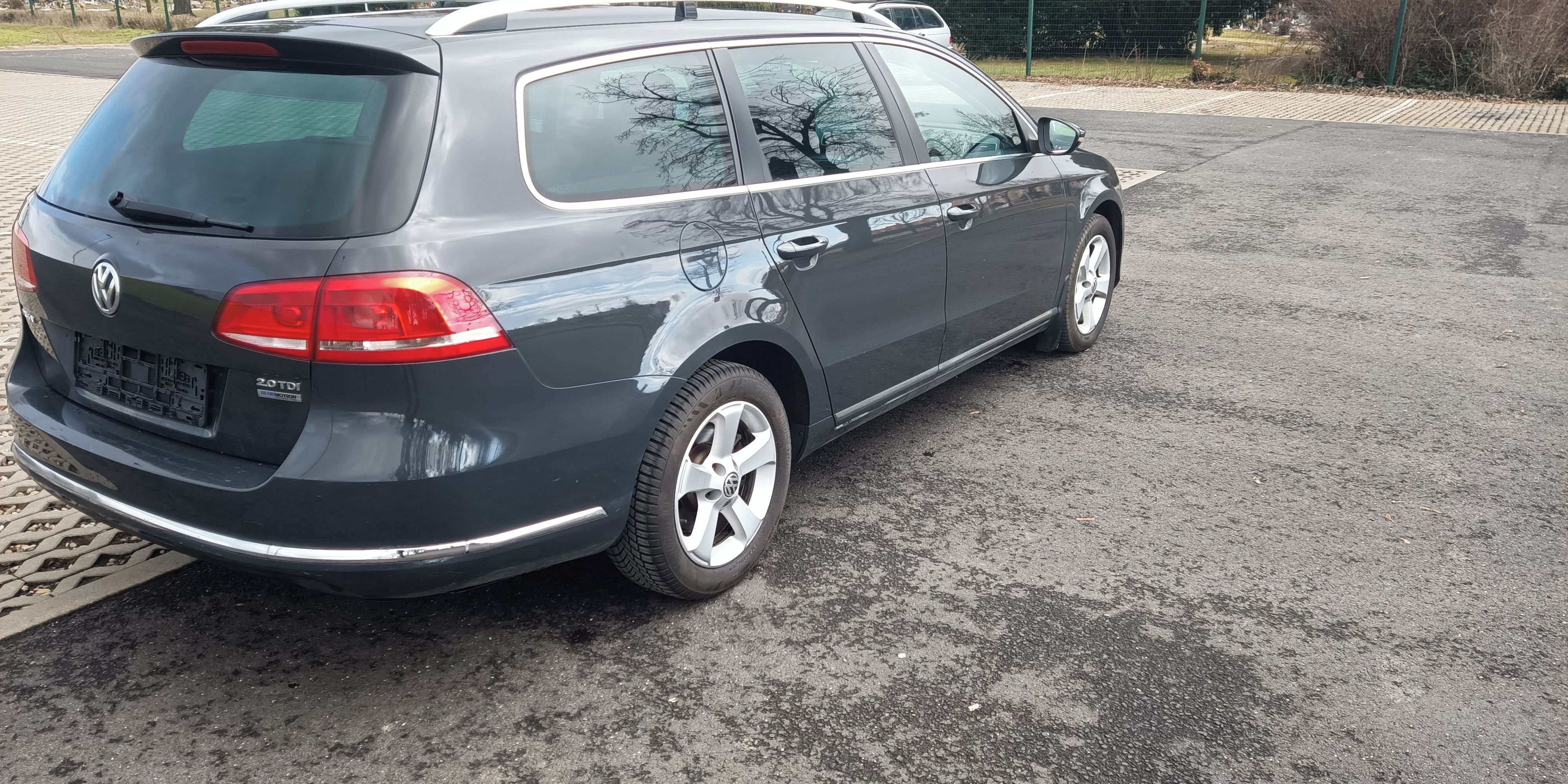 Volkswagen Passat, Kombi 2,0 TDI 103 KW - fotka 5
