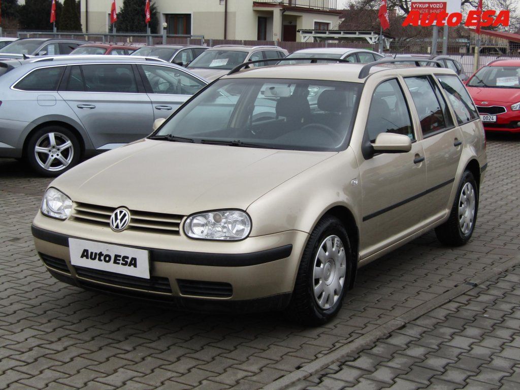 Volkswagen Golf, 1.6 16V,ČR,AC,tažné - fotka 3