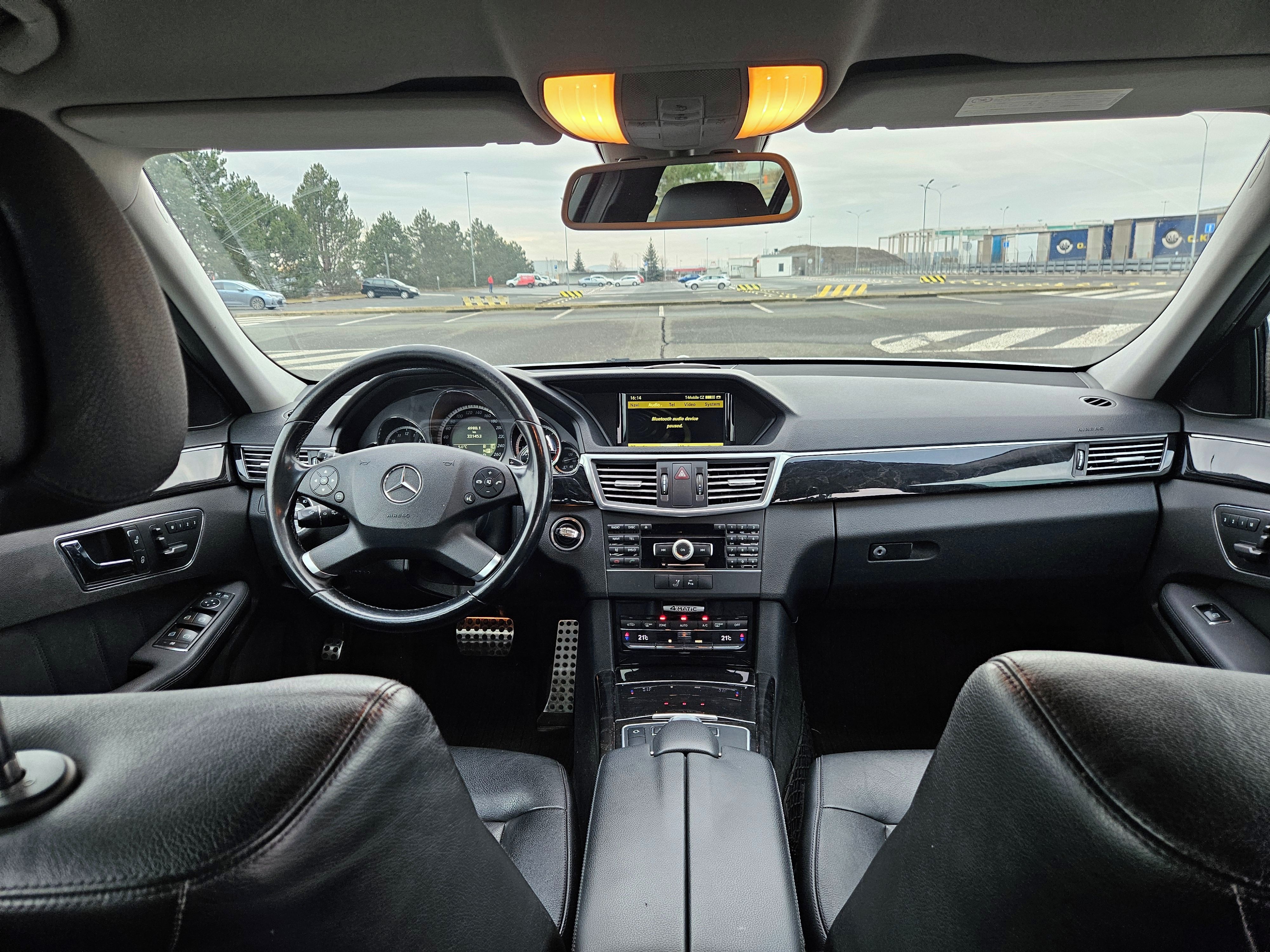 Mercedes-Benz Třídy E, Mercedes-Benz E 350 CDI 4MATIC - fotka 2