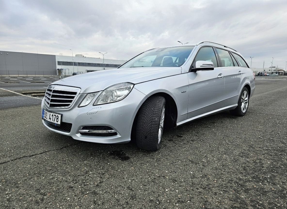 Mercedes-Benz Třídy E, Mercedes-Benz E 350 CDI 4MATIC - fotka 5
