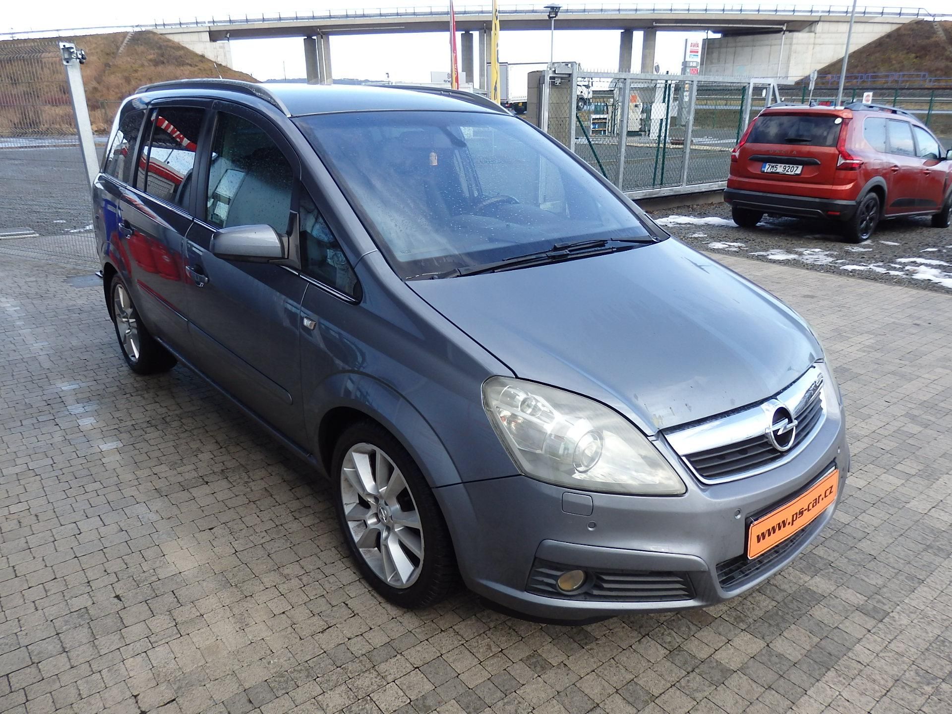 Opel Zafira, 1.9 CDTI 16V 110 kW AUTOMAT - fotka 3