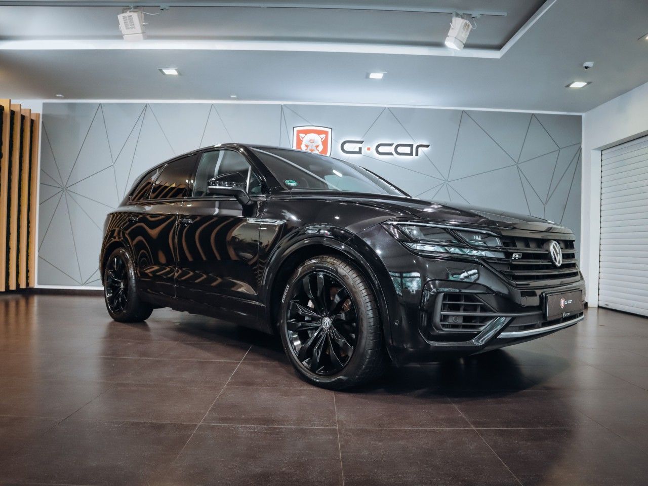 Volkswagen Touareg, R-Line 4Motion 4.0 TDI 310kW - fotka 2