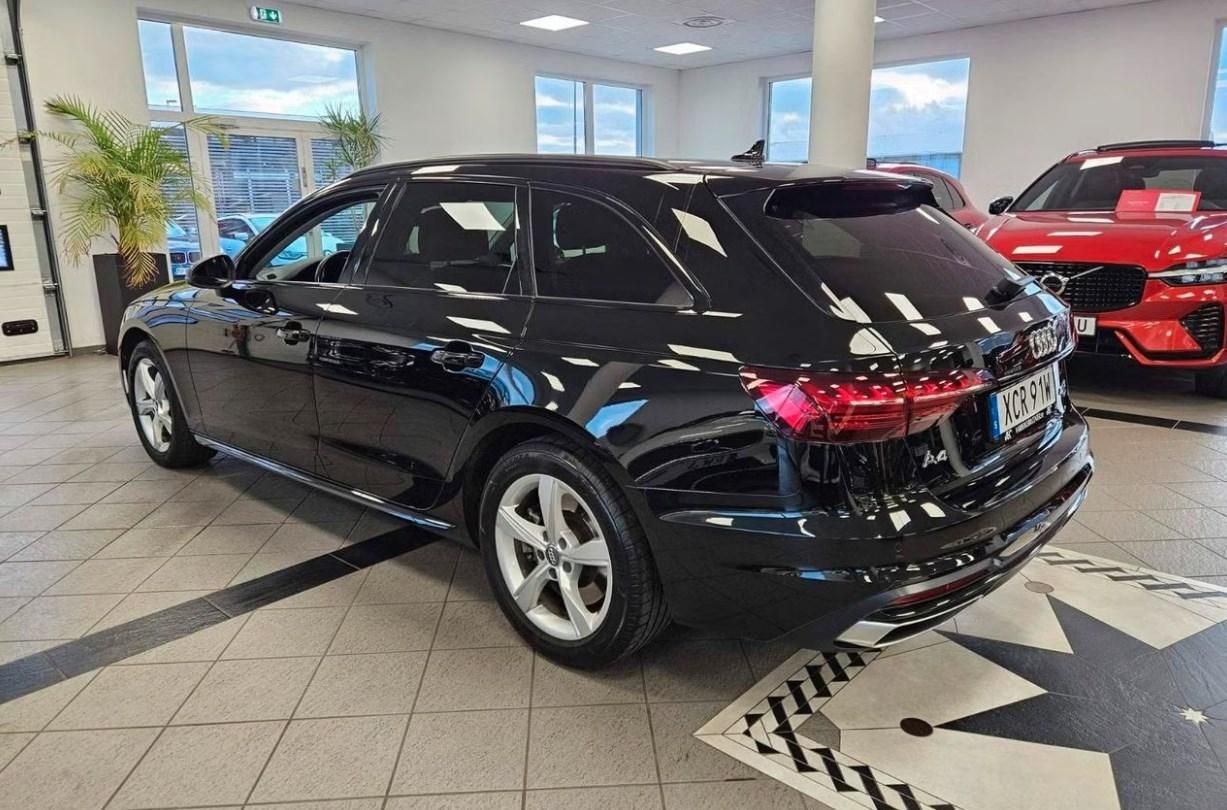 Audi A4 Avant, 45 TFSI Quattro Advanced Tažné - fotka 3