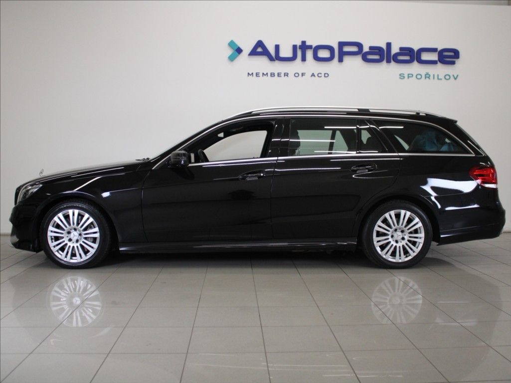 Mercedes-Benz Třídy E, 3,0 E350cdi 4M AMG Pano.Tažné - fotka 5