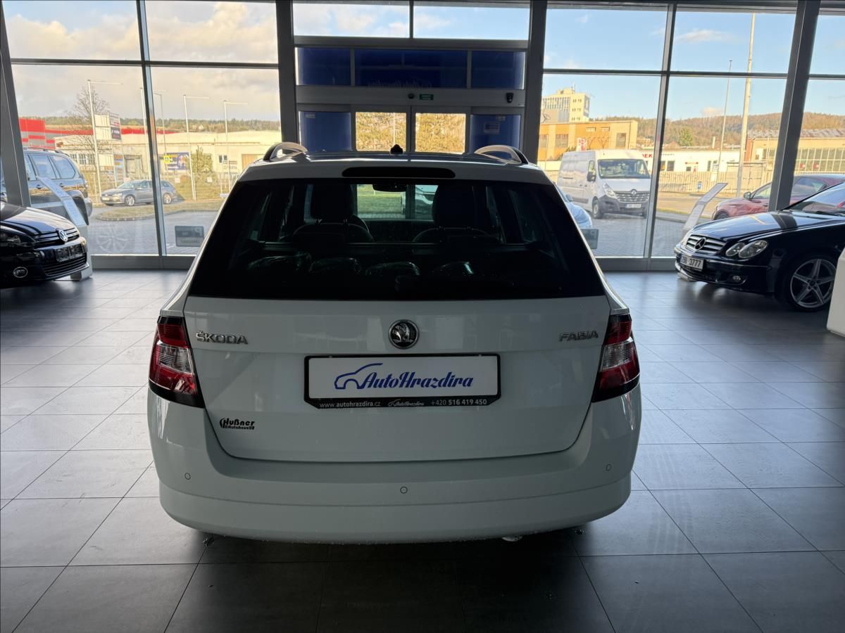 Škoda Fabia, 1,2   TSI 81kW,SERVISKA - fotka 5