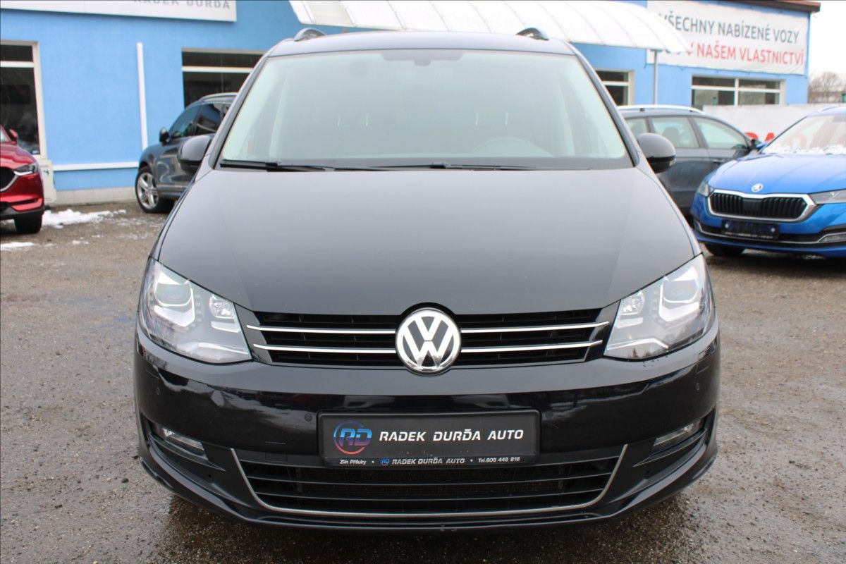 Volkswagen Sharan, 2,0 TDI  NAVIGACE,TAŽNÉ - fotka 2