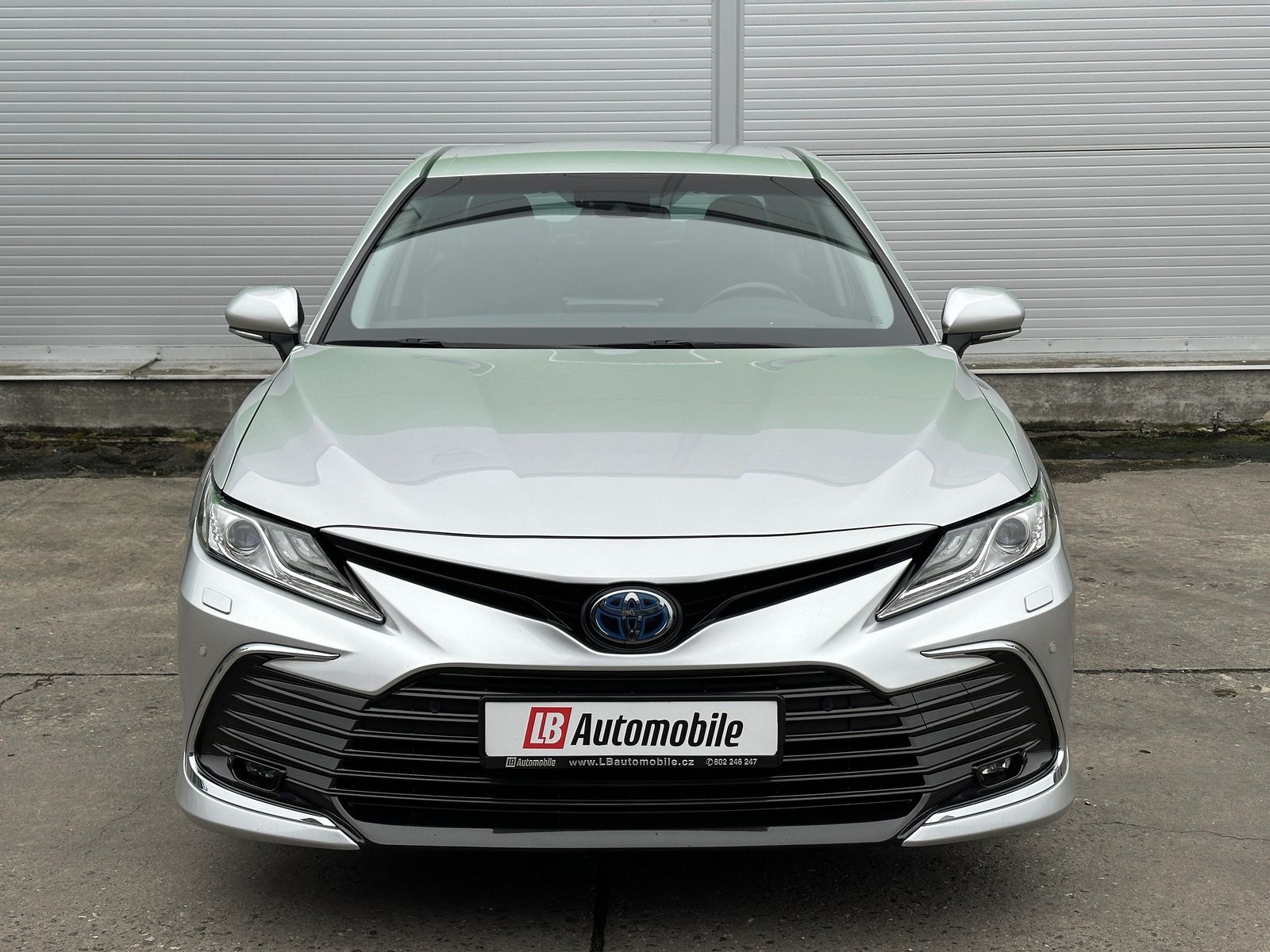 Toyota Camry, 2.5 Hybrid AT Executive NAVI - fotka 2