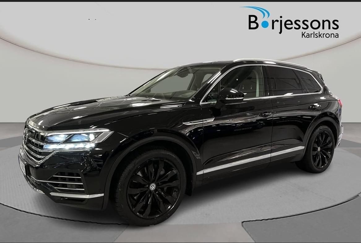Volkswagen Touareg, 3.0 V6 TSI AWD Pano - fotka 5