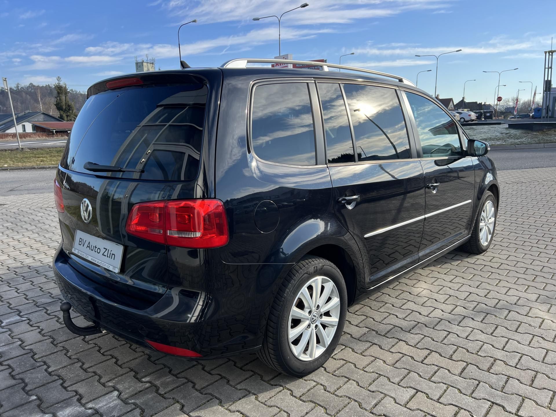 Volkswagen Touran, 2.0 TDI Highline - fotka 5