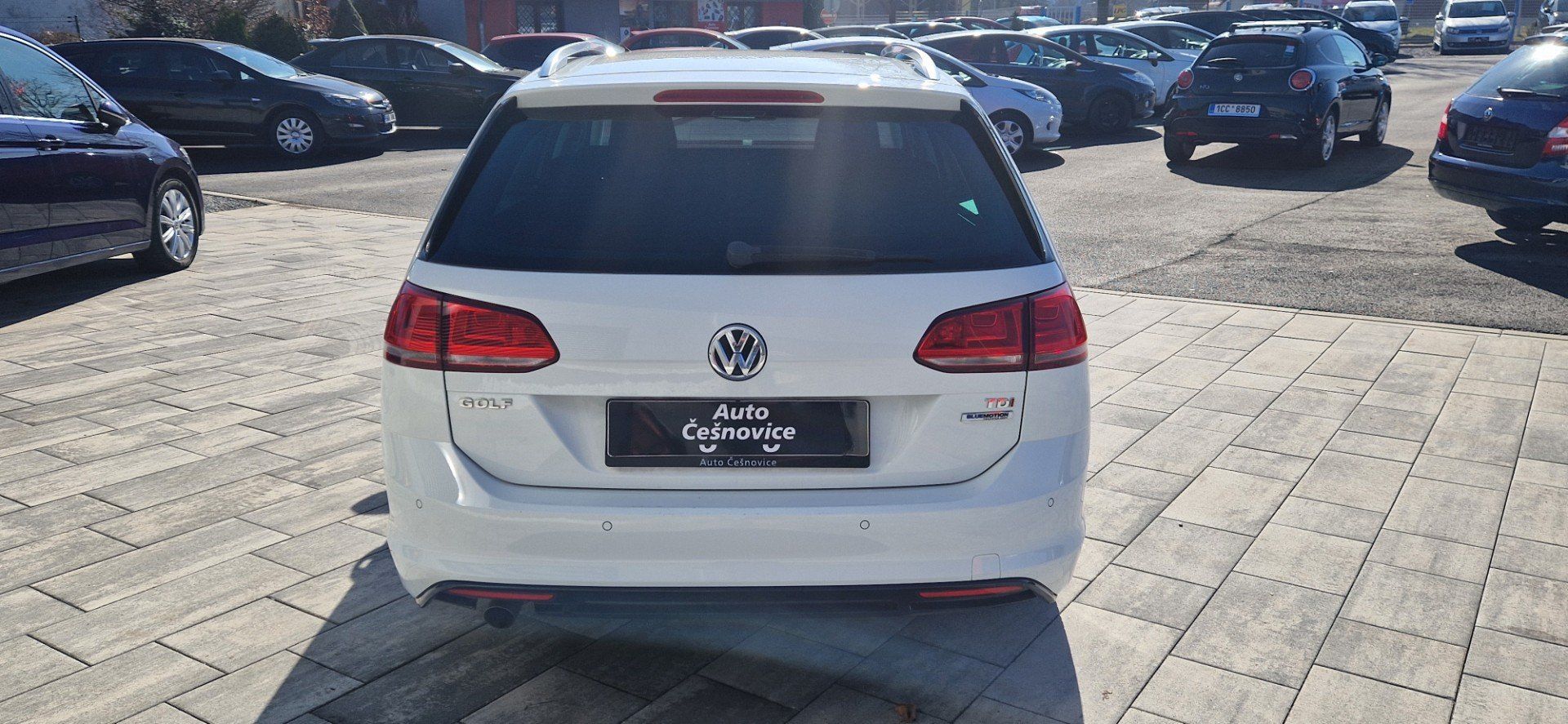 Volkswagen Golf, R-line 1.6TDI 81kW - fotka 6
