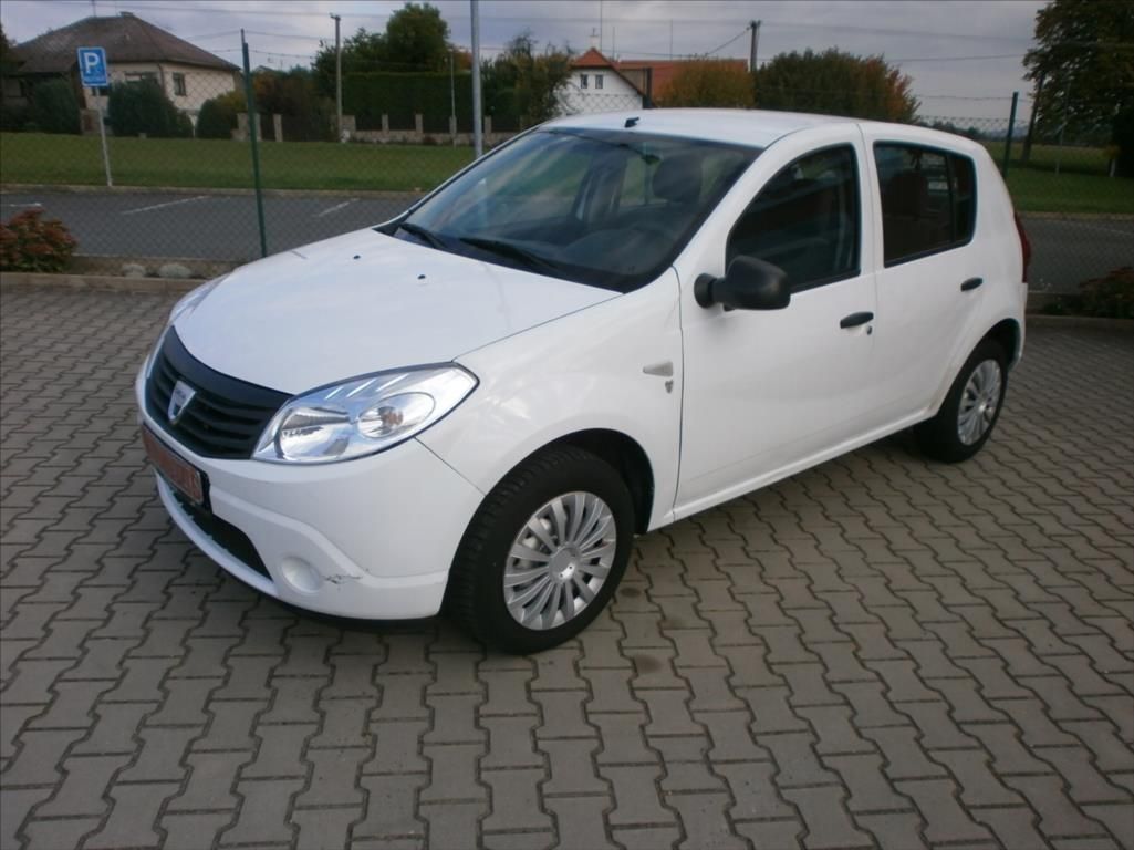 Dacia Sandero, 1,4 i 1.MAJITELKA NOVÁ STK COC - fotka 4
