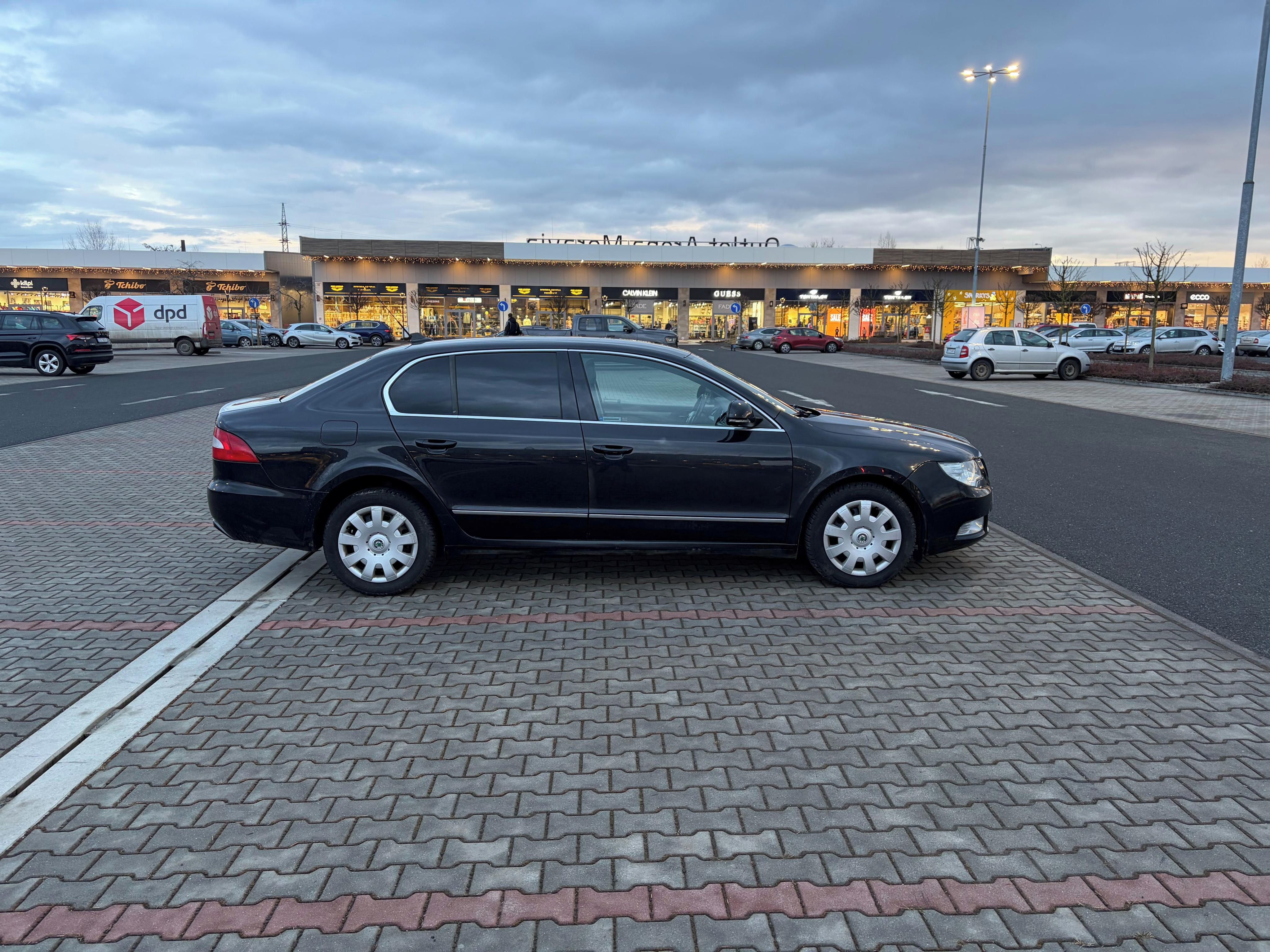 Škoda Superb, II 2.0 TDi 125kw 4x4 kůže NAVI - fotka 2